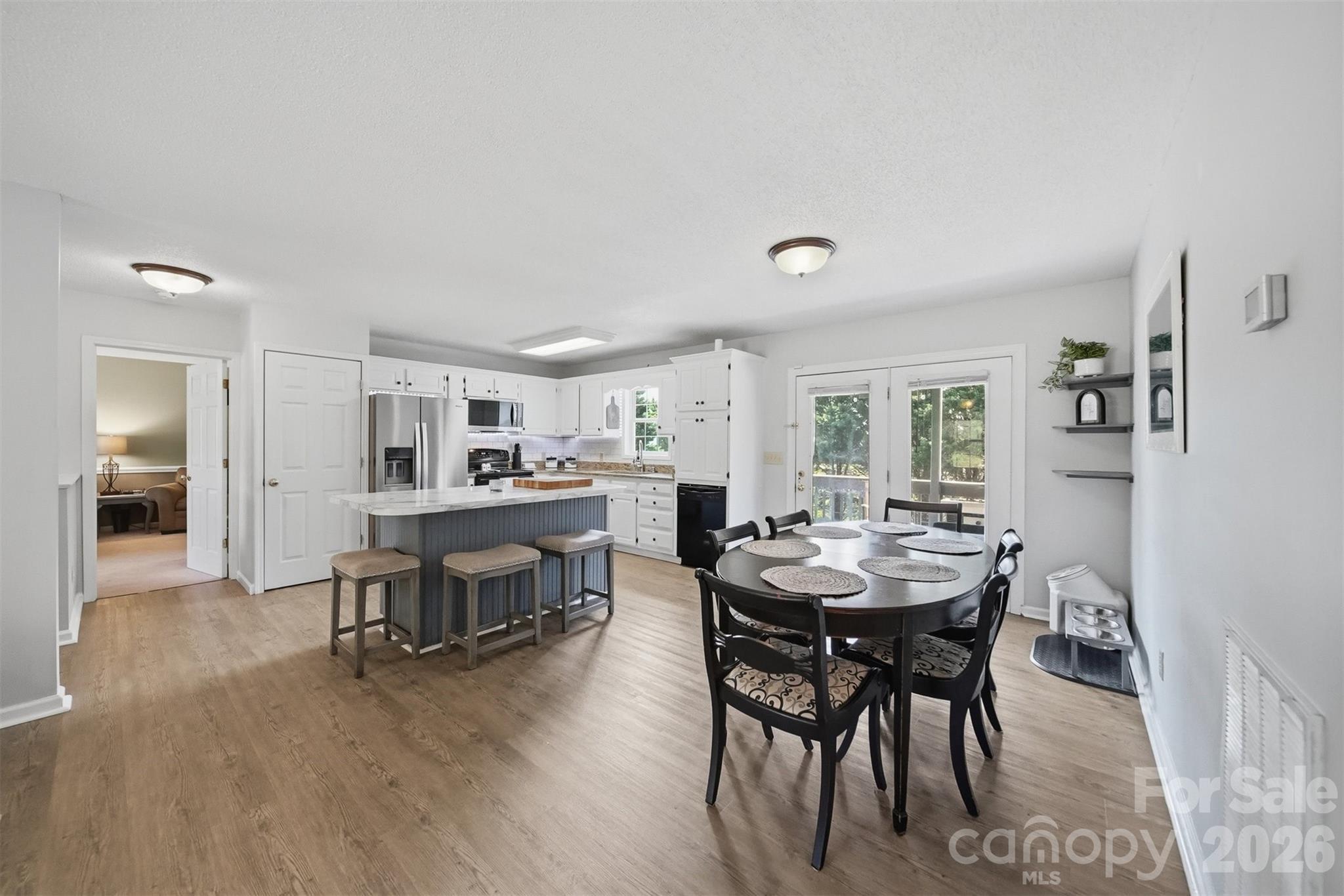 696 Pine Mountain Road