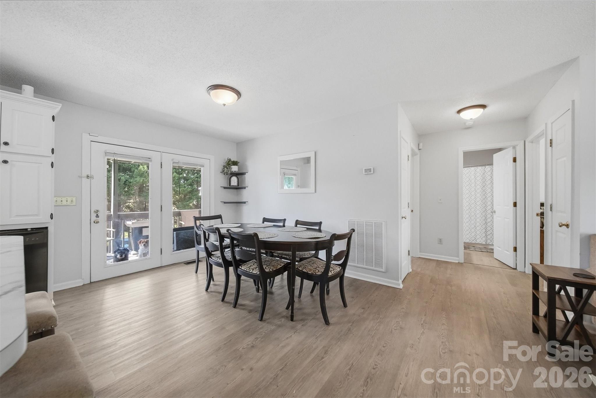 696 Pine Mountain Road