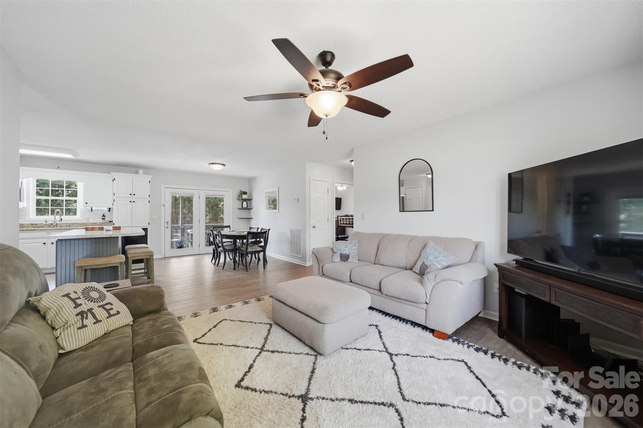 696 Pine Mountain Road