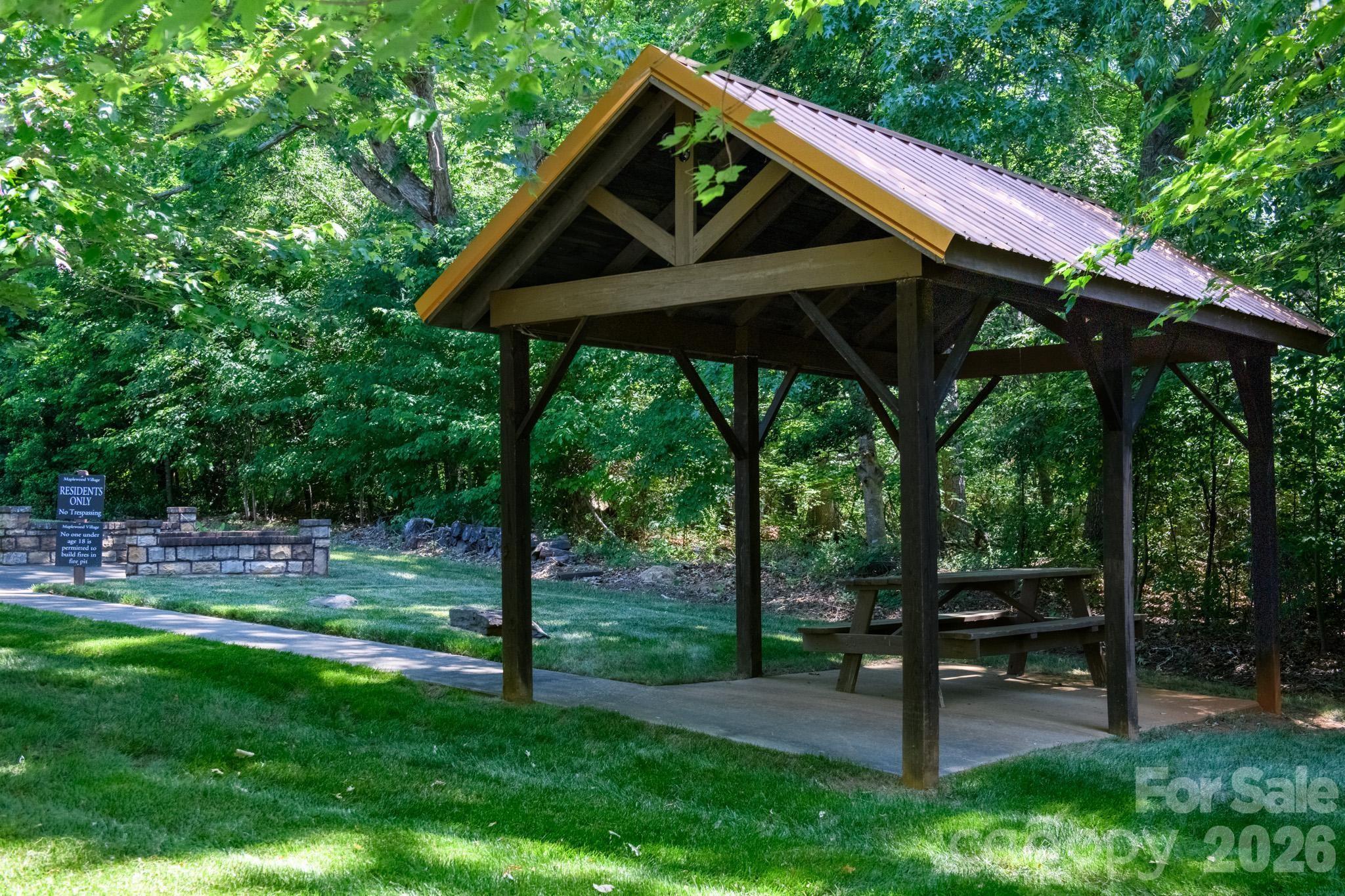 116 Maplewood Court