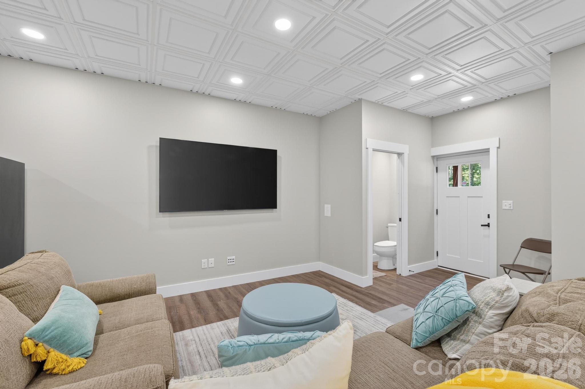 116 Maplewood Court