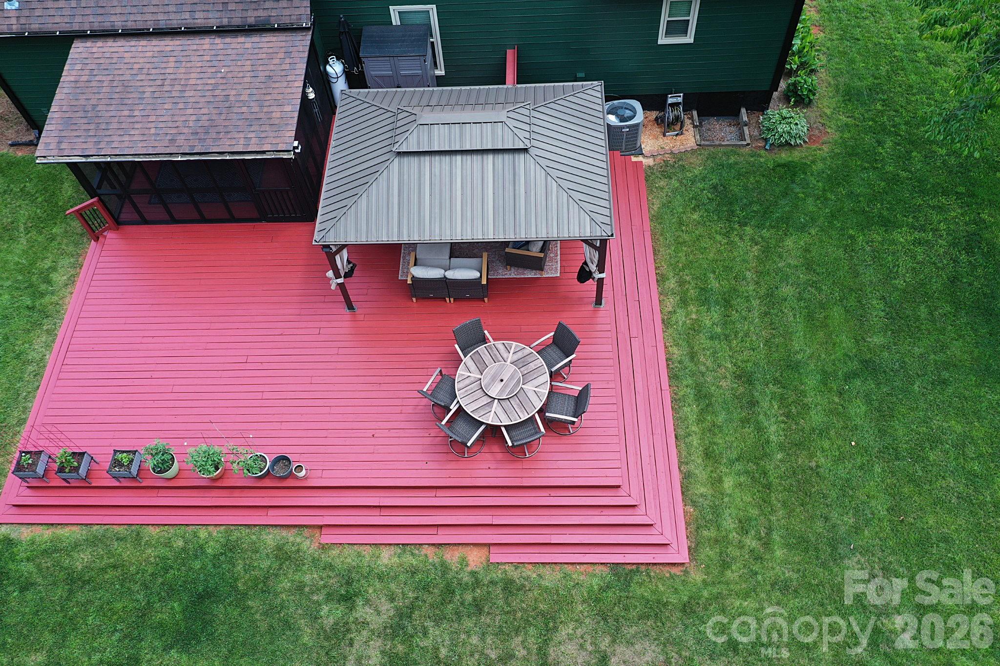 5438 Winding Oak Drive