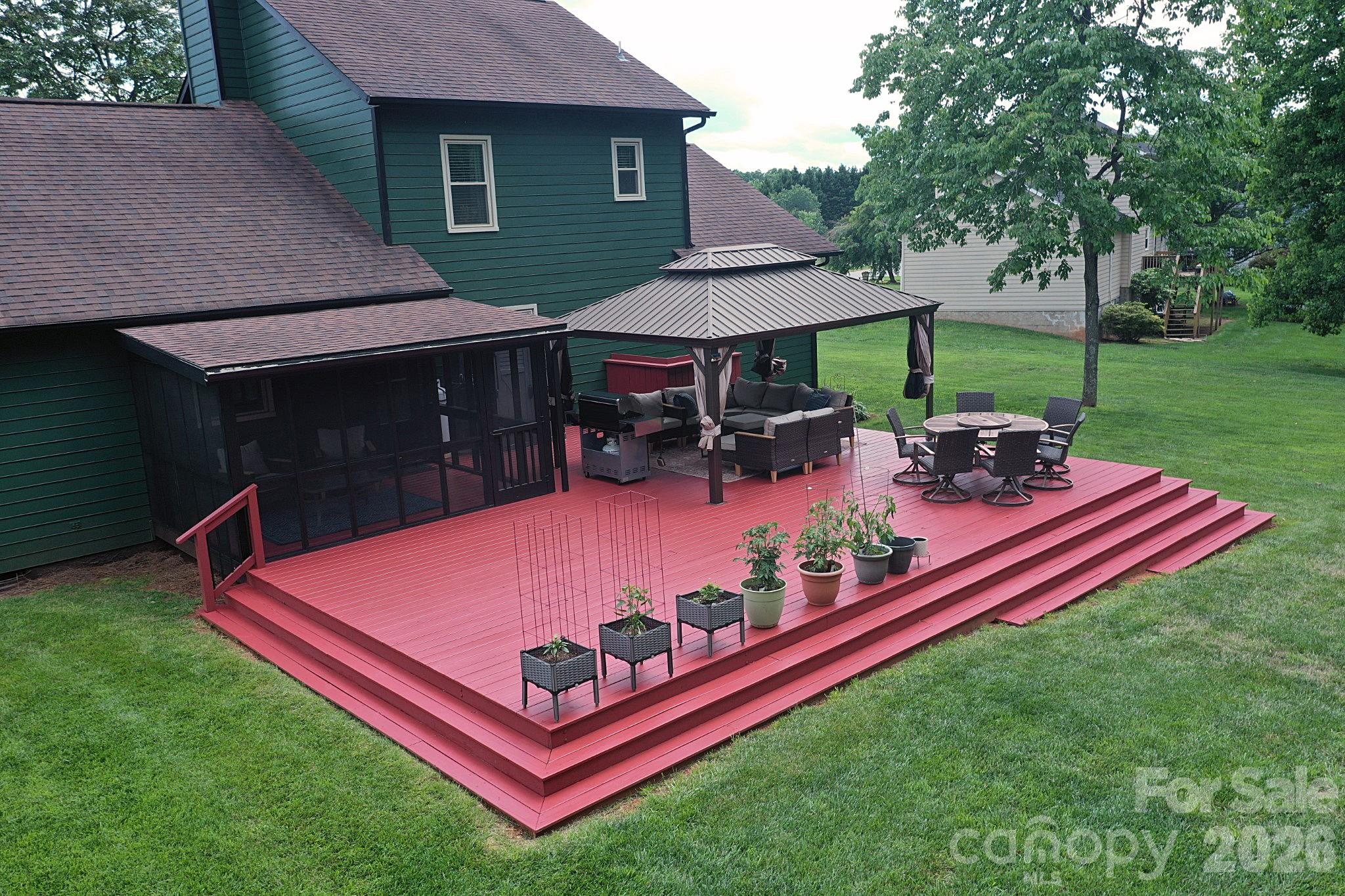 5438 Winding Oak Drive