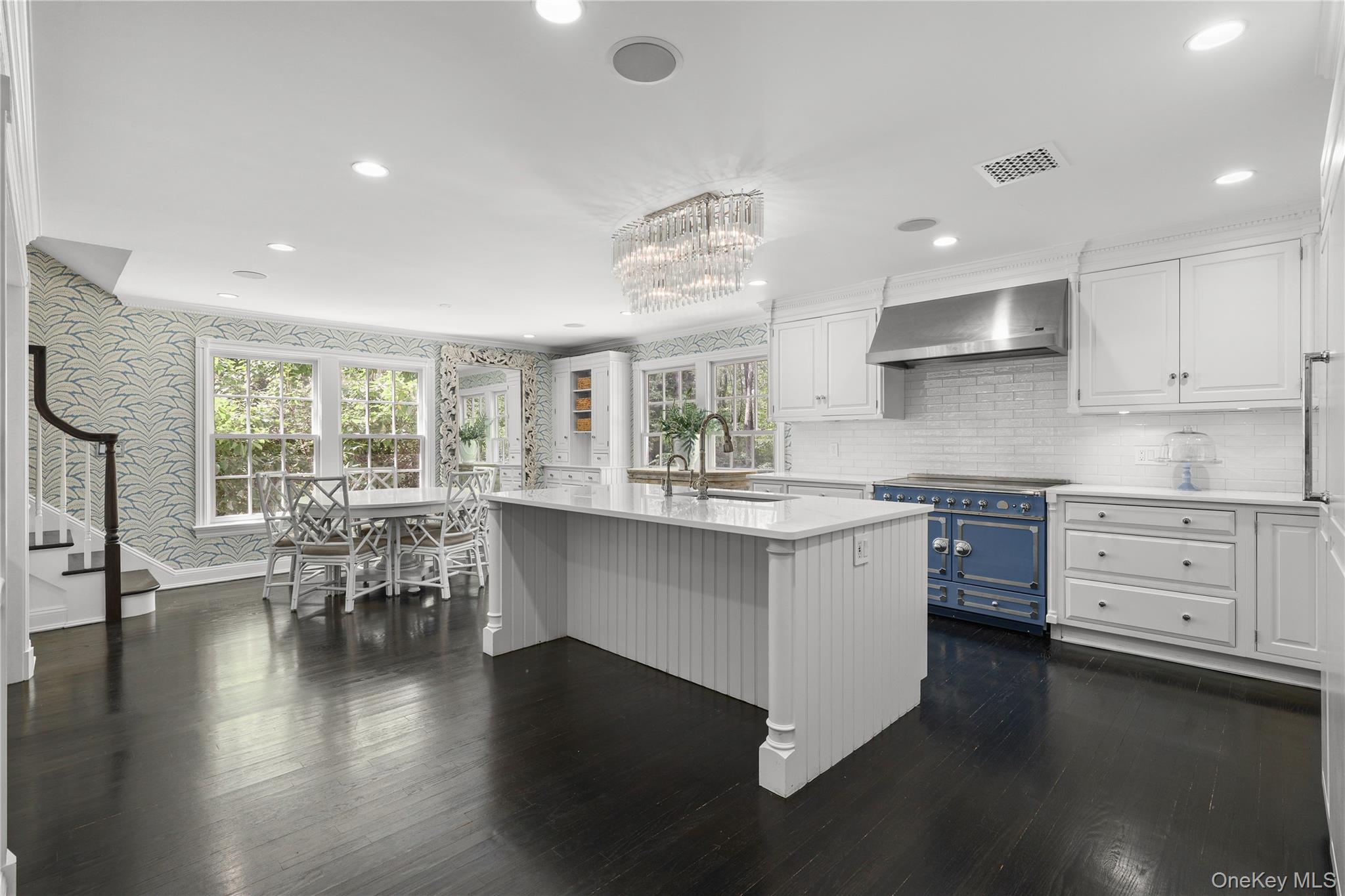 54 W Patent Road