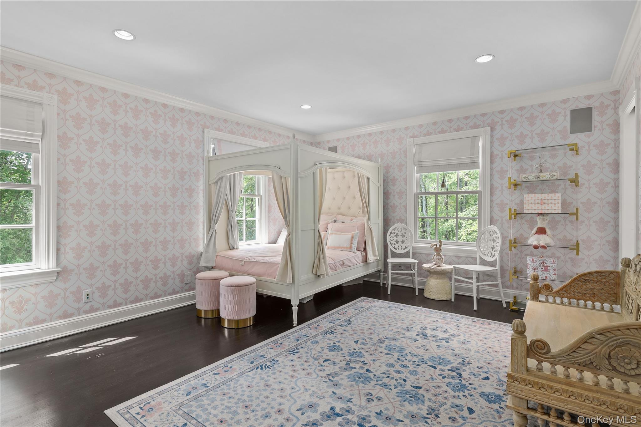 54 W Patent Road