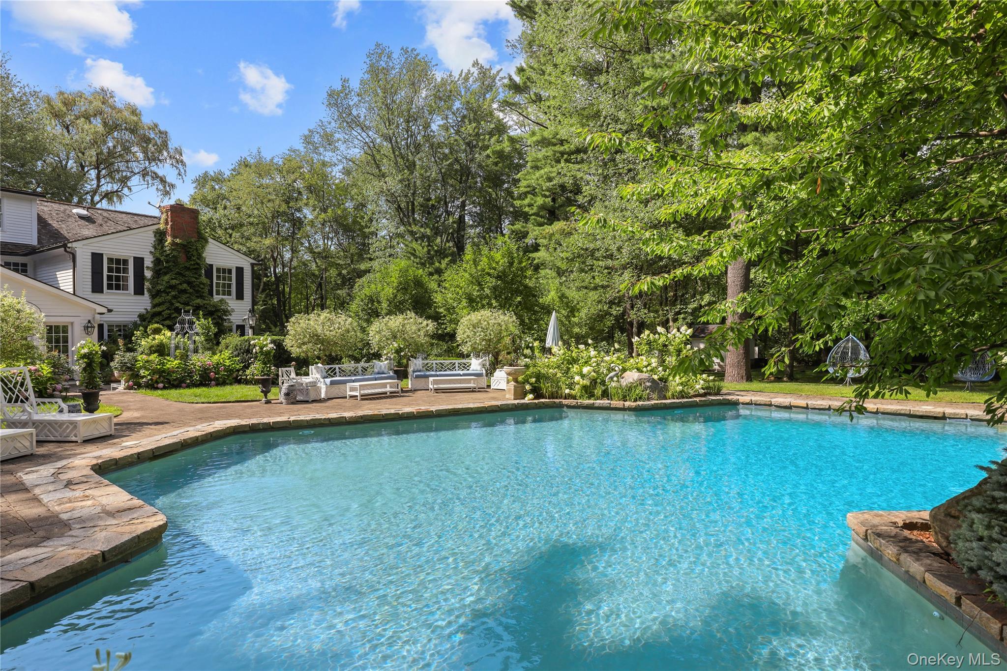 54 W Patent Road