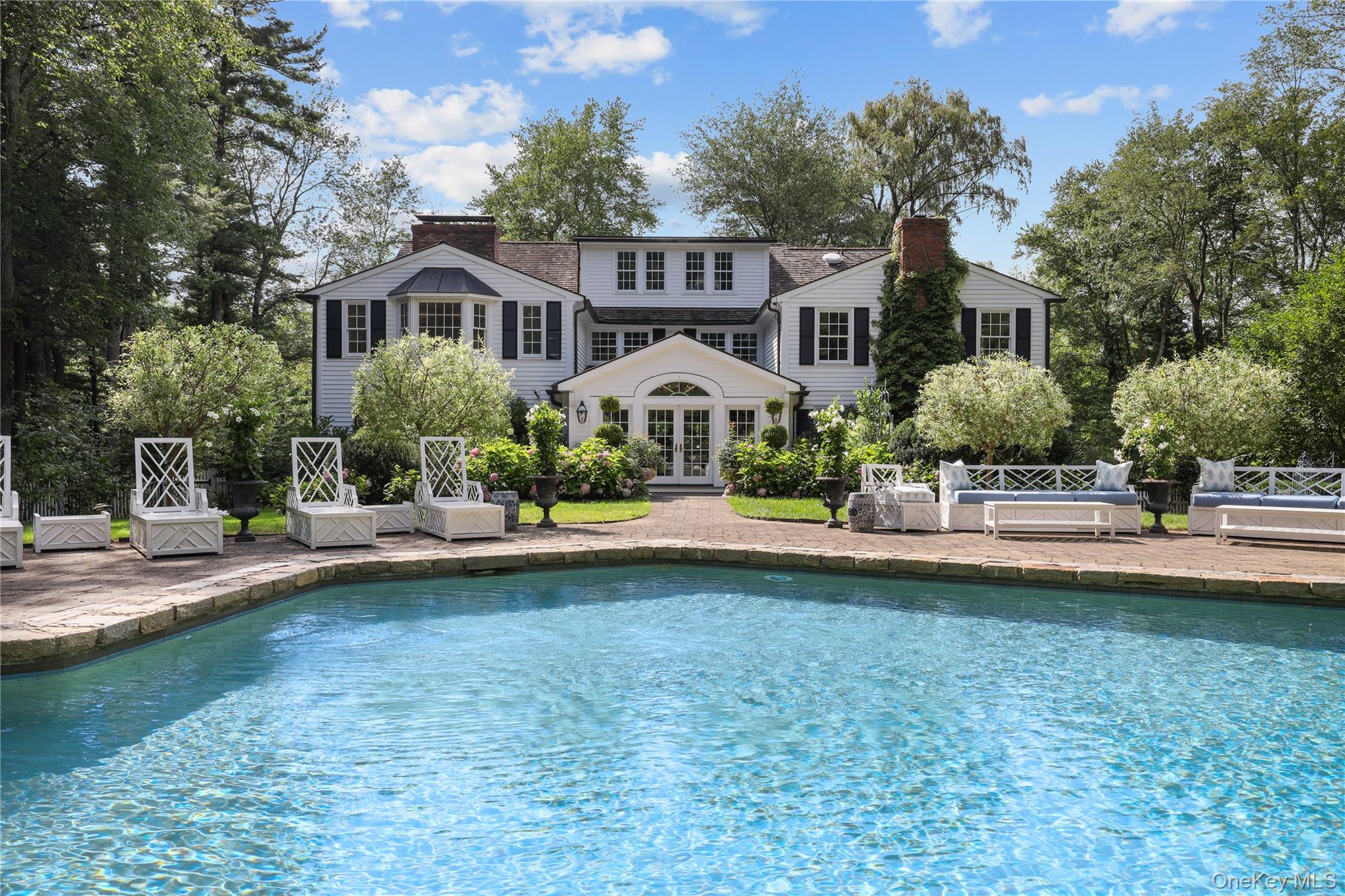54 W Patent Road