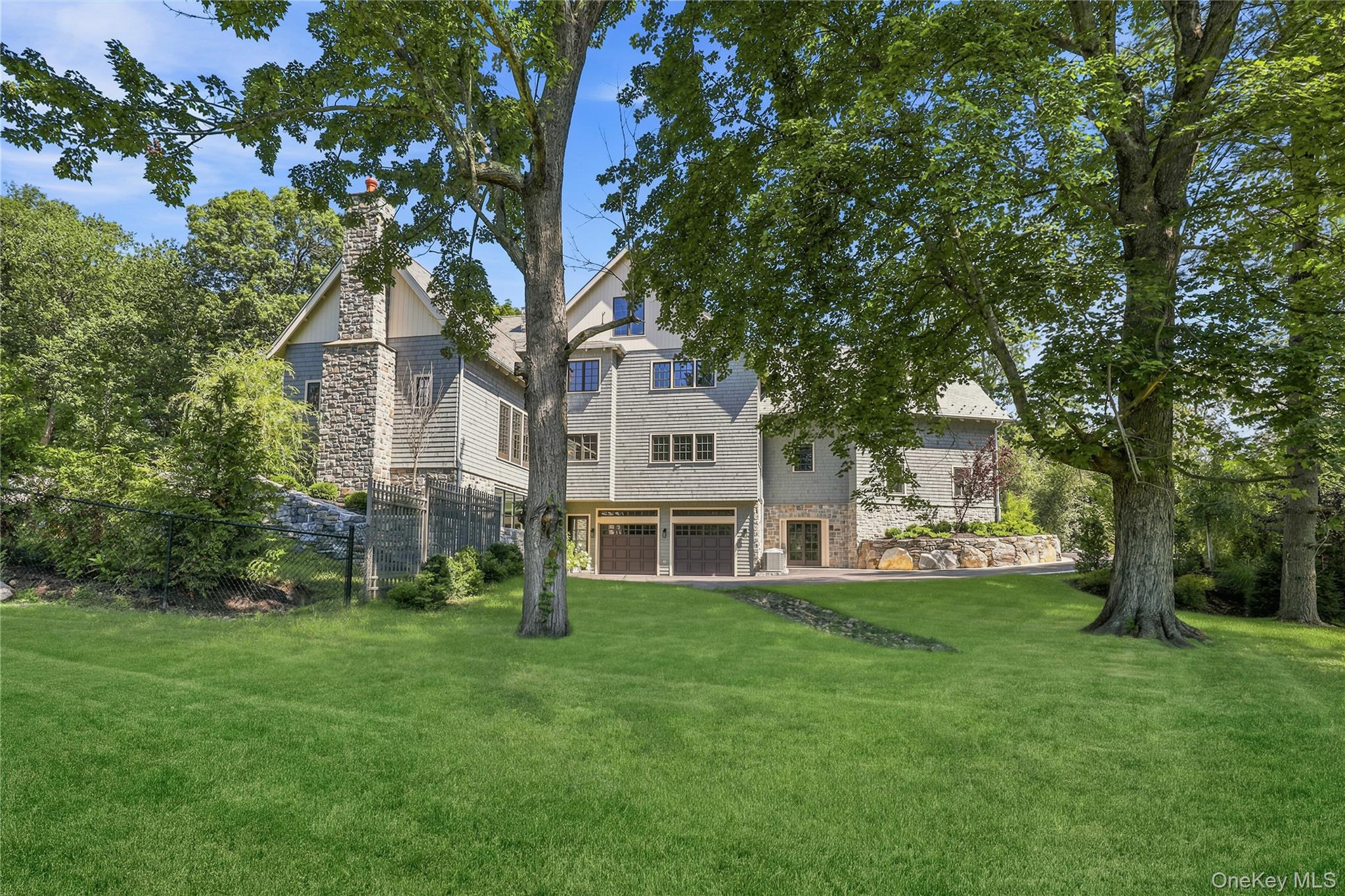 2 Barry Court