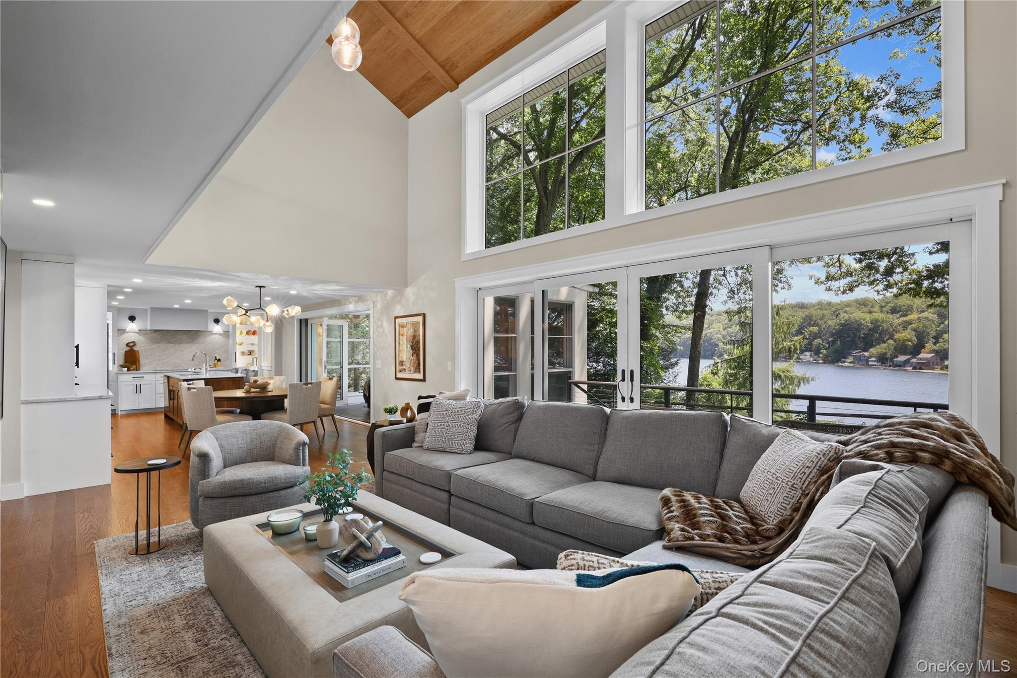 28 Twin Lakes Road