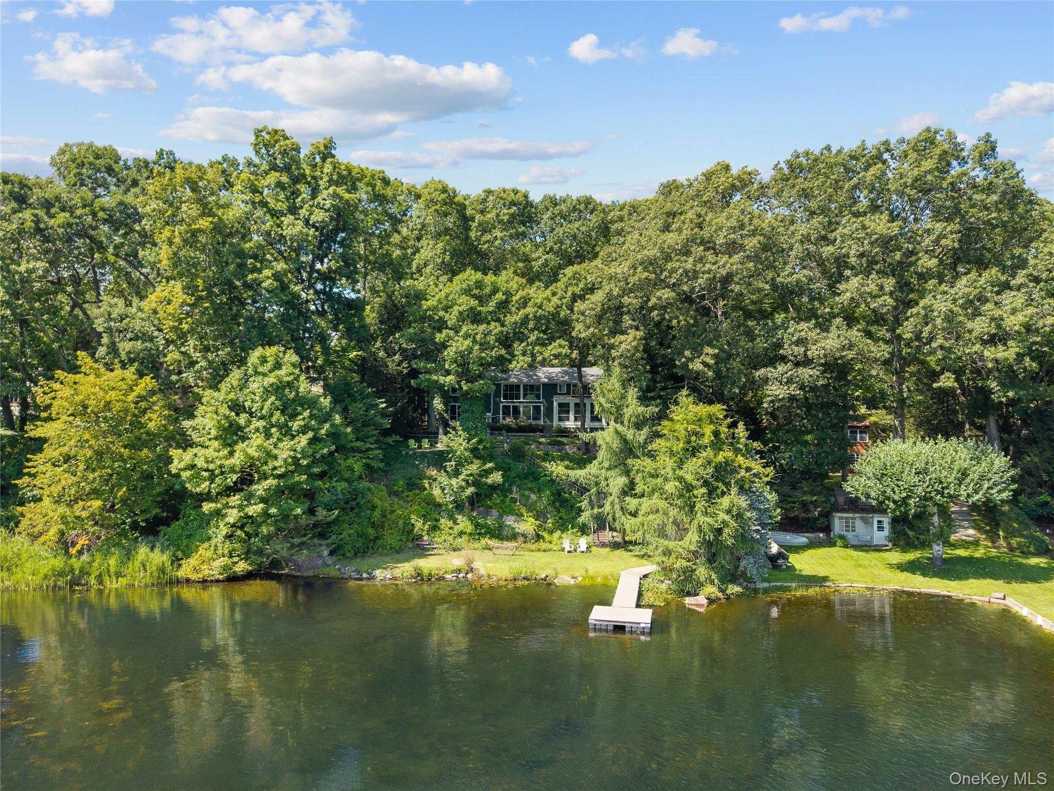 28 Twin Lakes Road