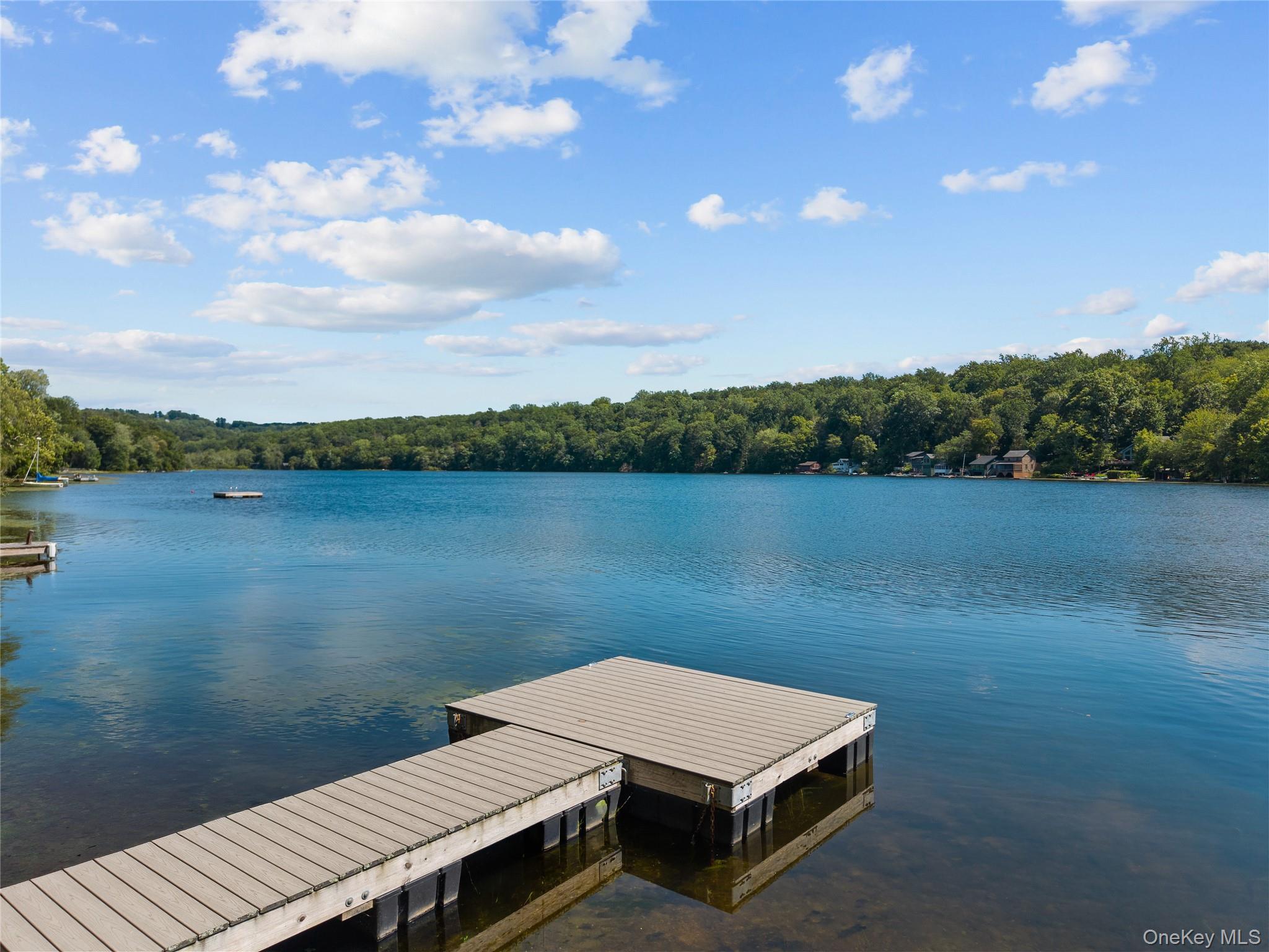 28 Twin Lakes Road