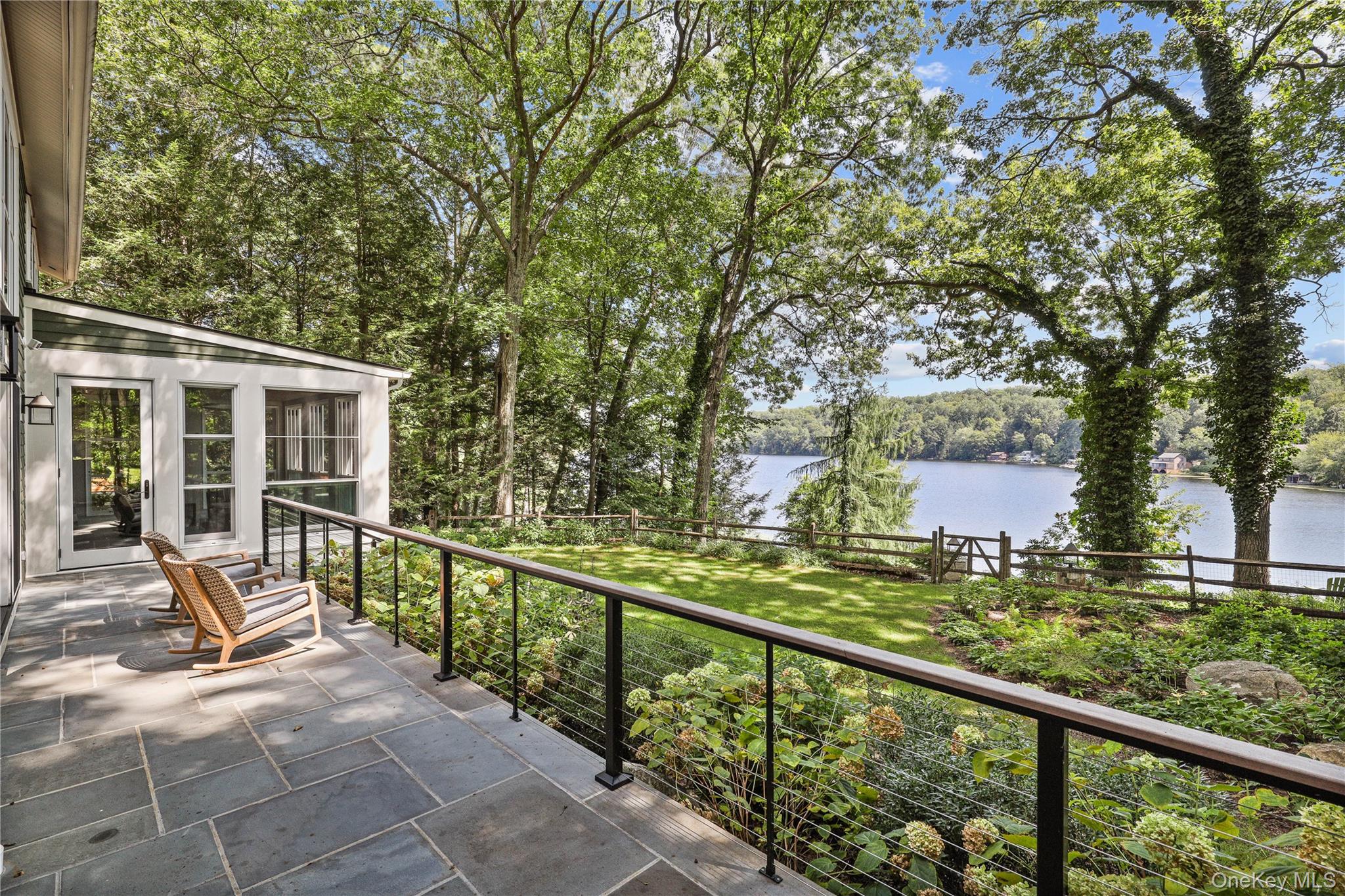28 Twin Lakes Road
