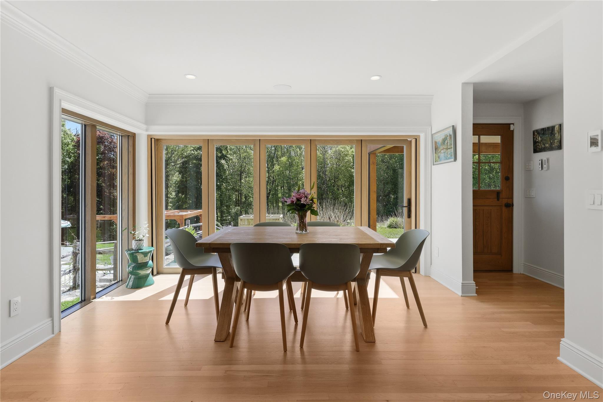 90 Springhurst Road