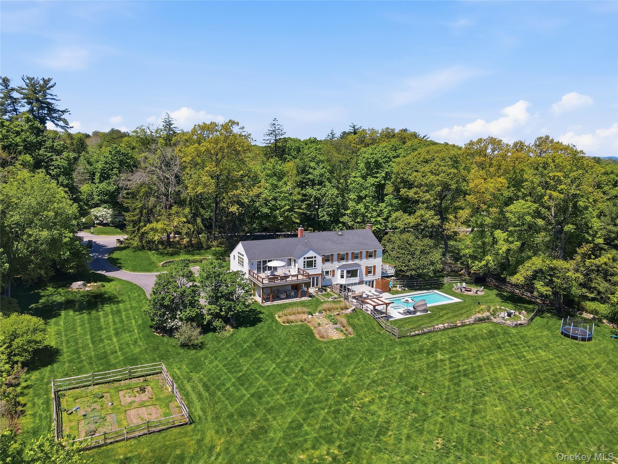 90 Springhurst Road
