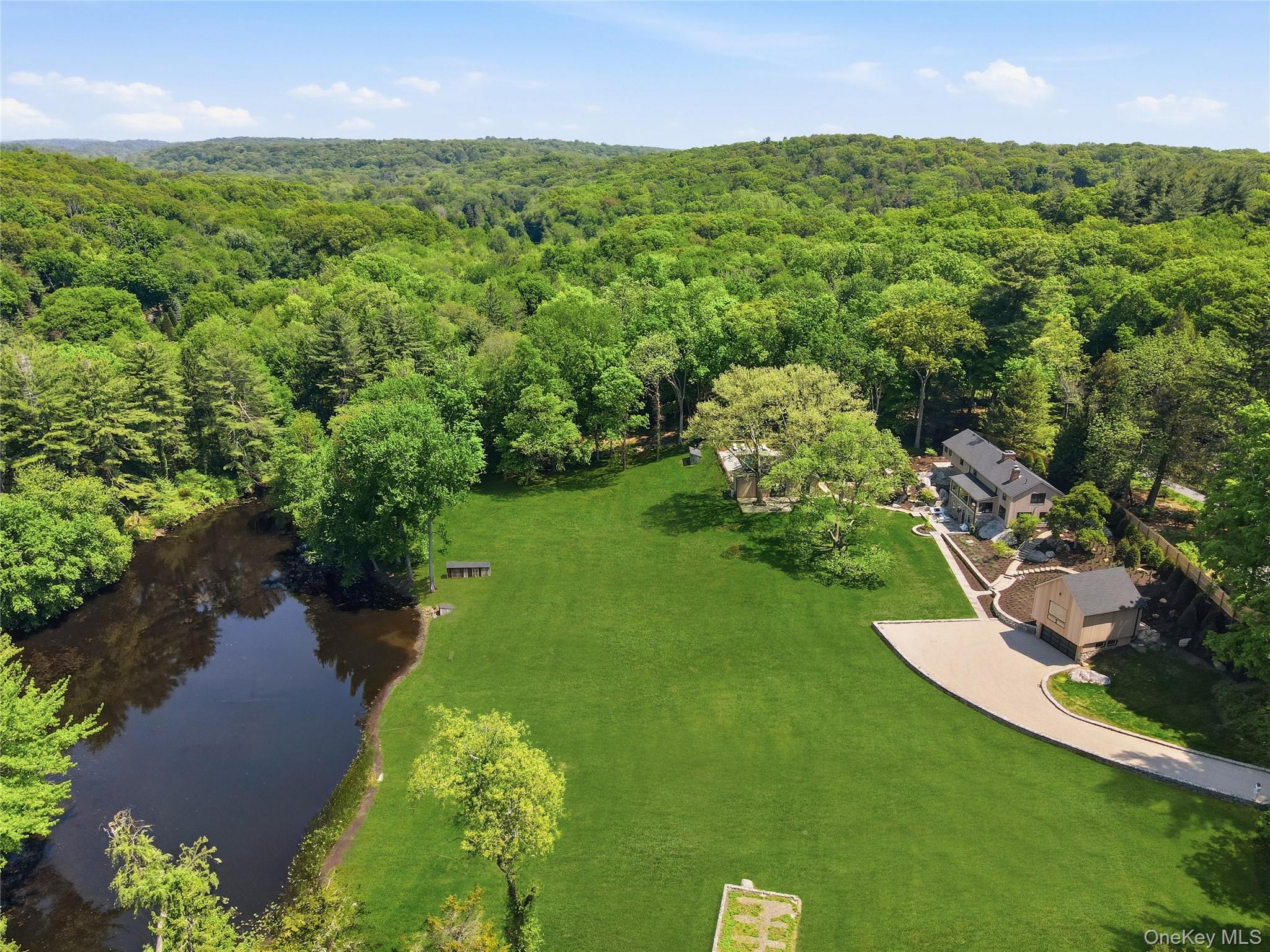 39 Old Snake Hill Road
