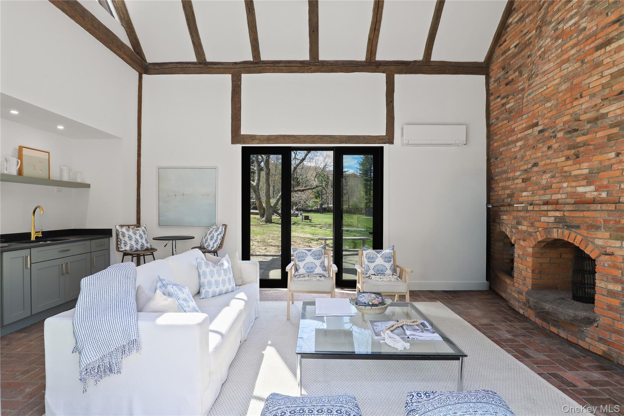 39 Old Snake Hill Road