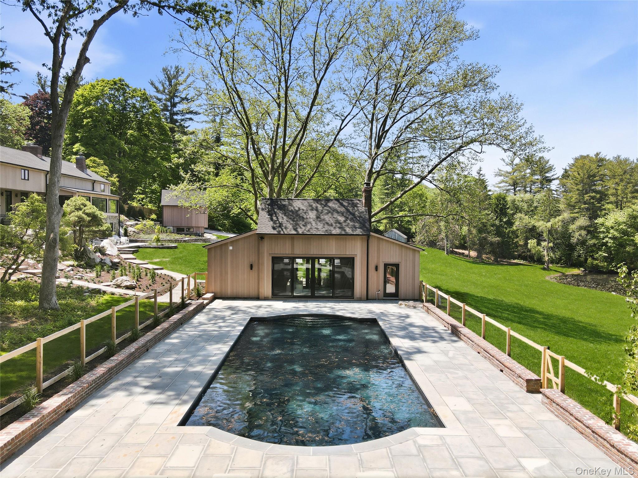 39 Old Snake Hill Road