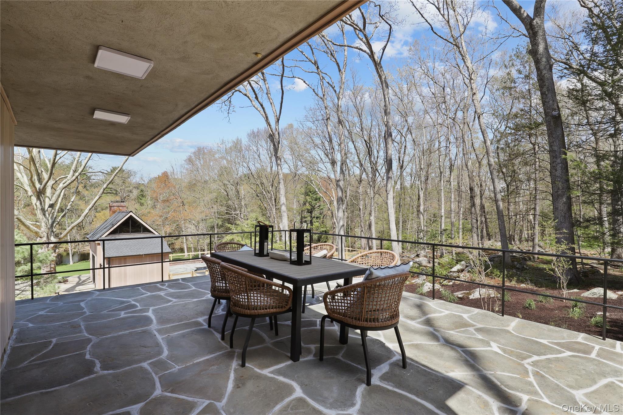 39 Old Snake Hill Road