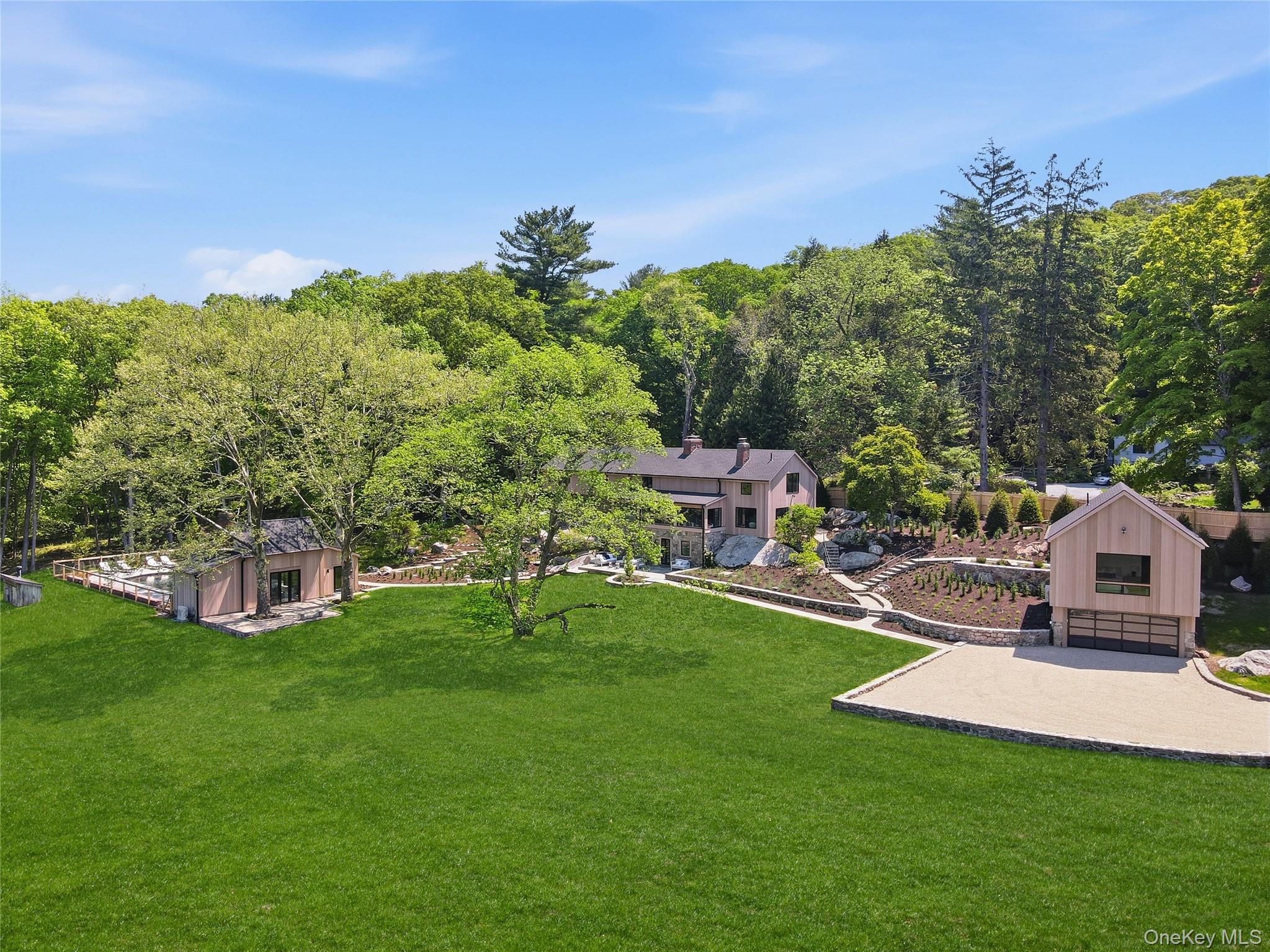 39 Old Snake Hill Road