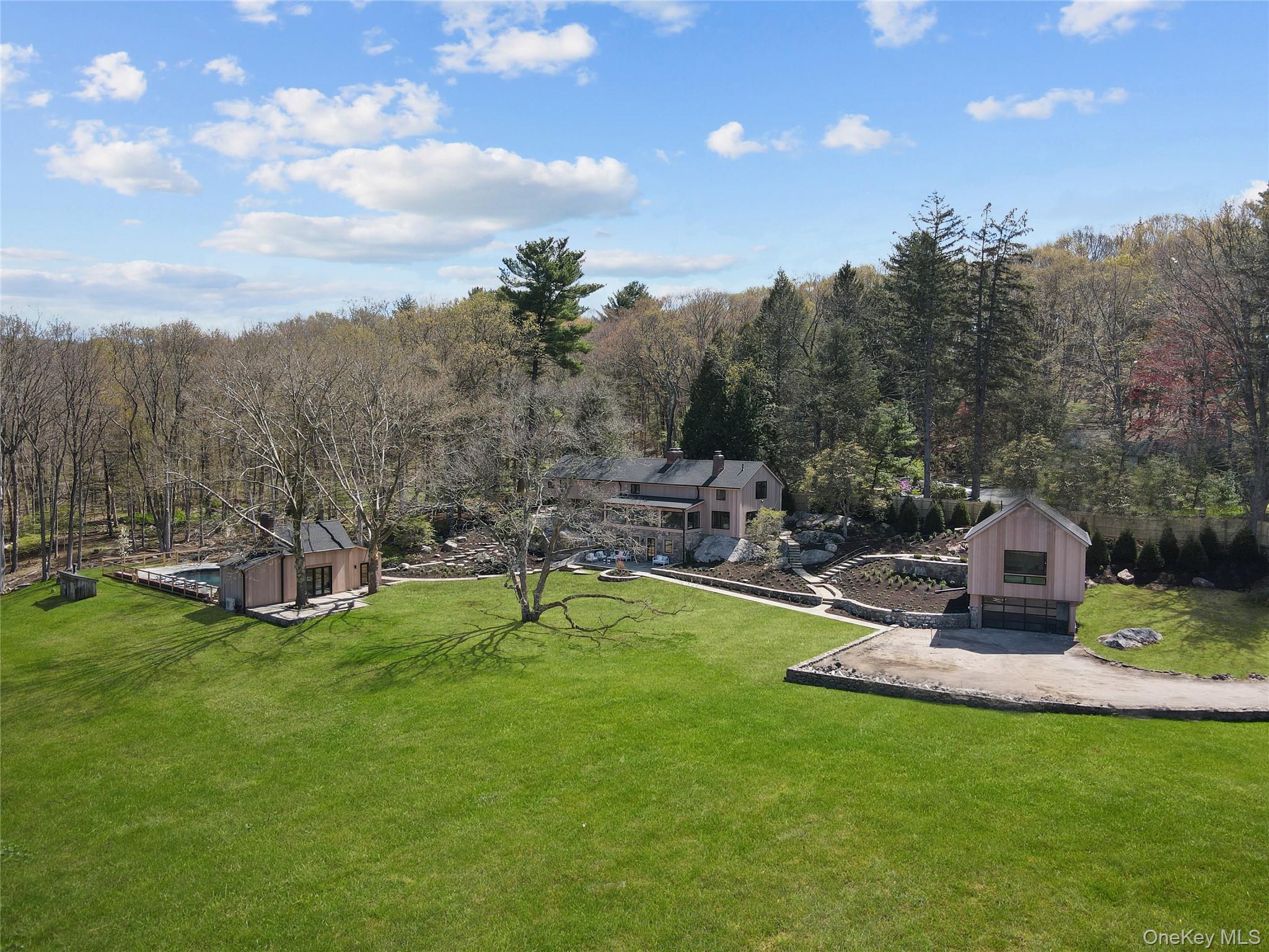 39 Old Snake Hill Road