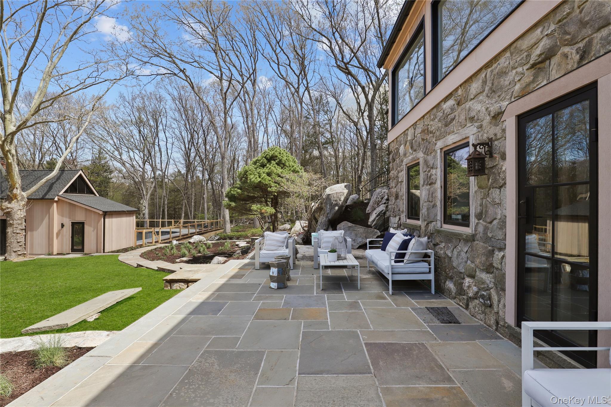 39 Old Snake Hill Road