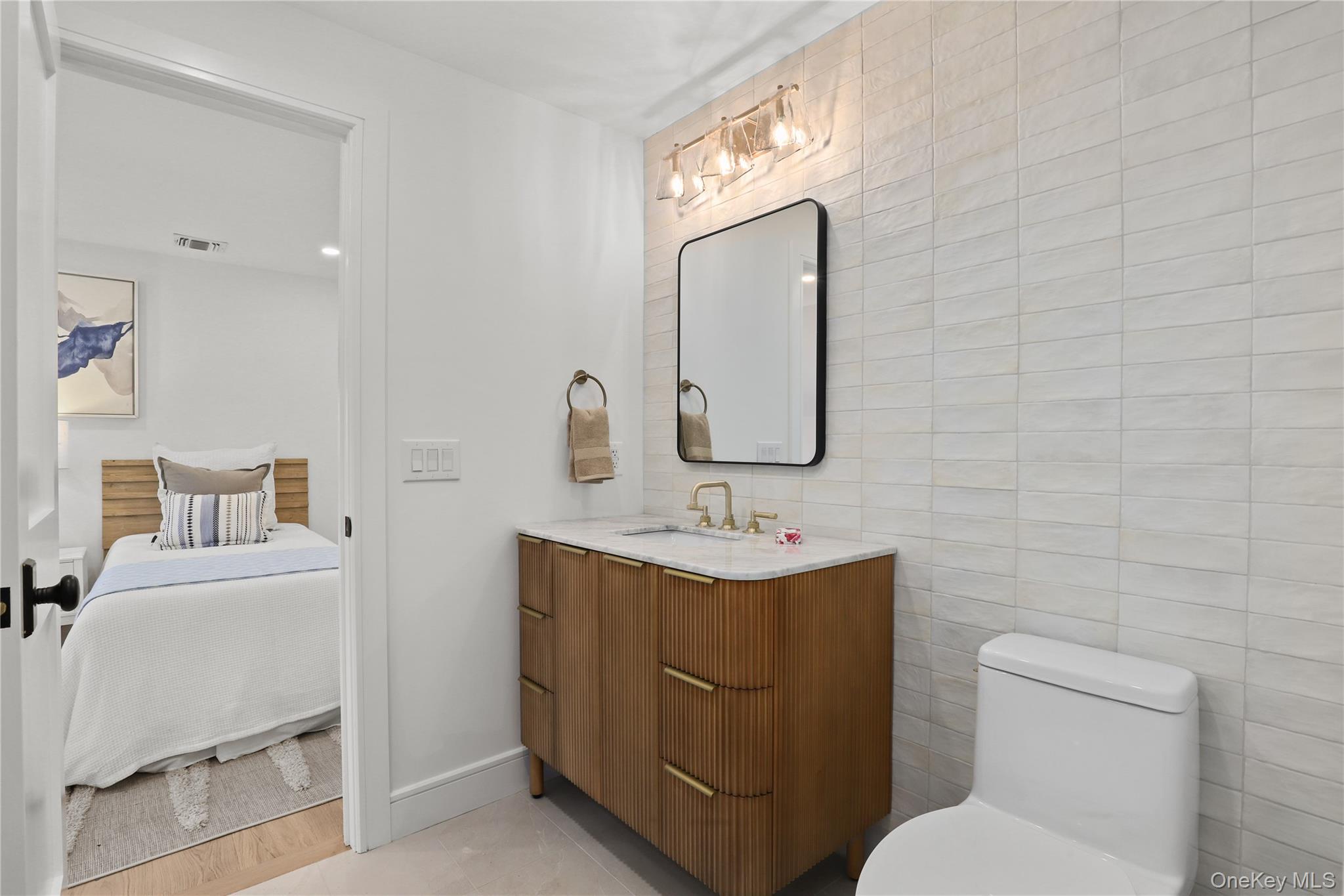 39 Old Snake Hill Road