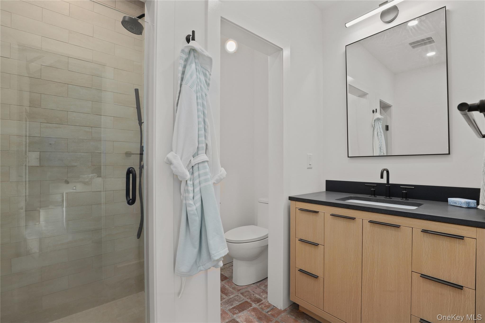 39 Old Snake Hill Road