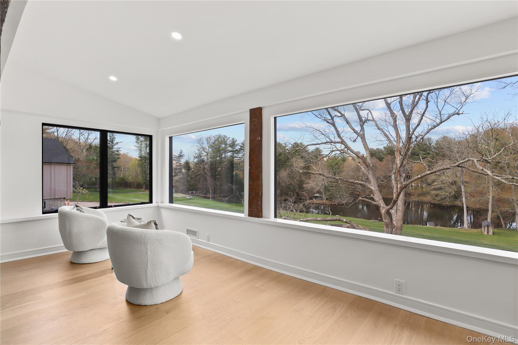 39 Old Snake Hill Road