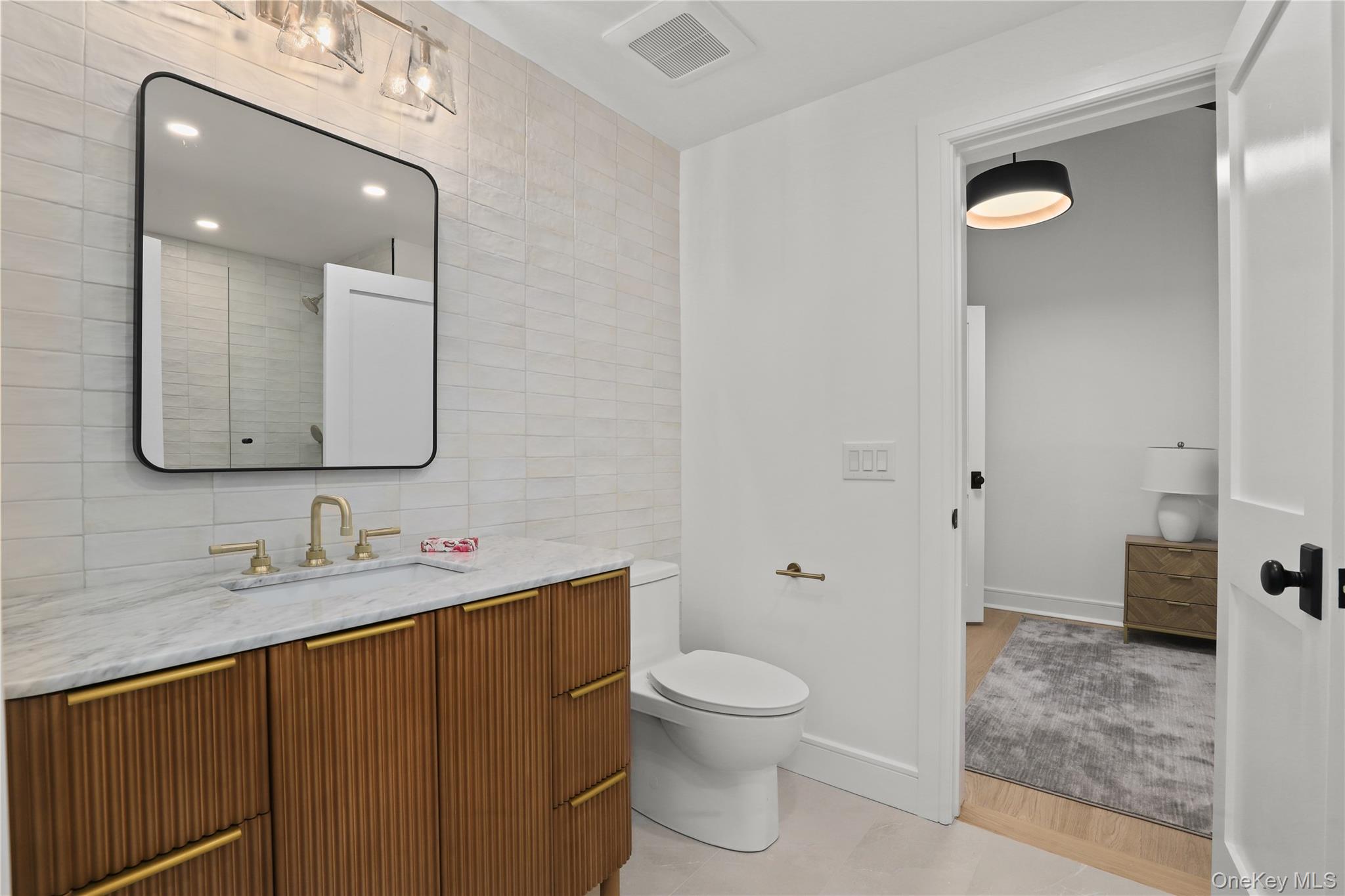 39 Old Snake Hill Road