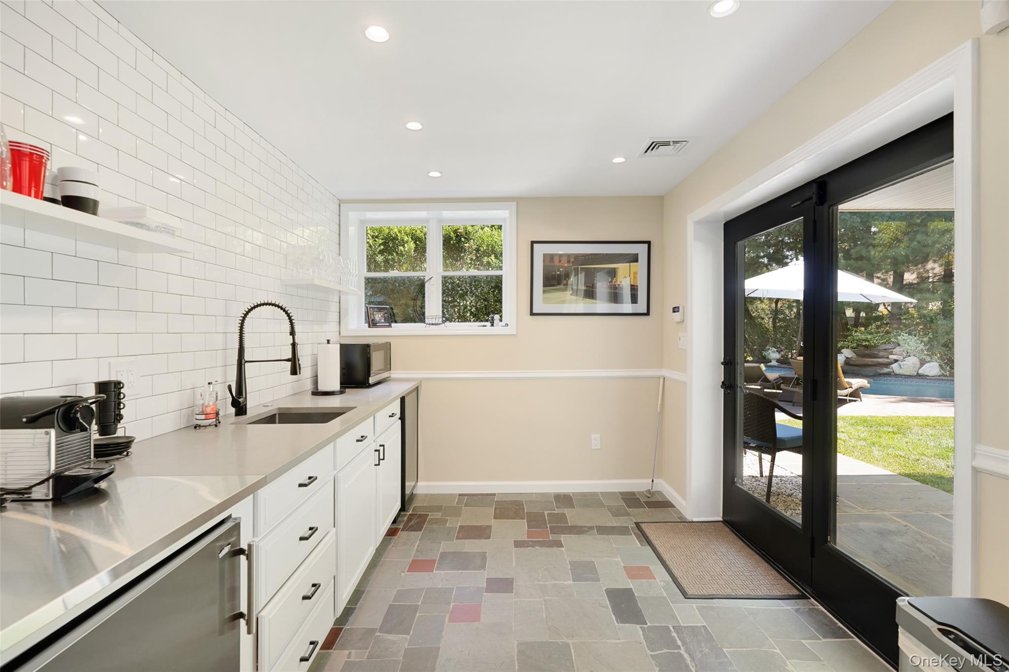 3 Ascot Circle