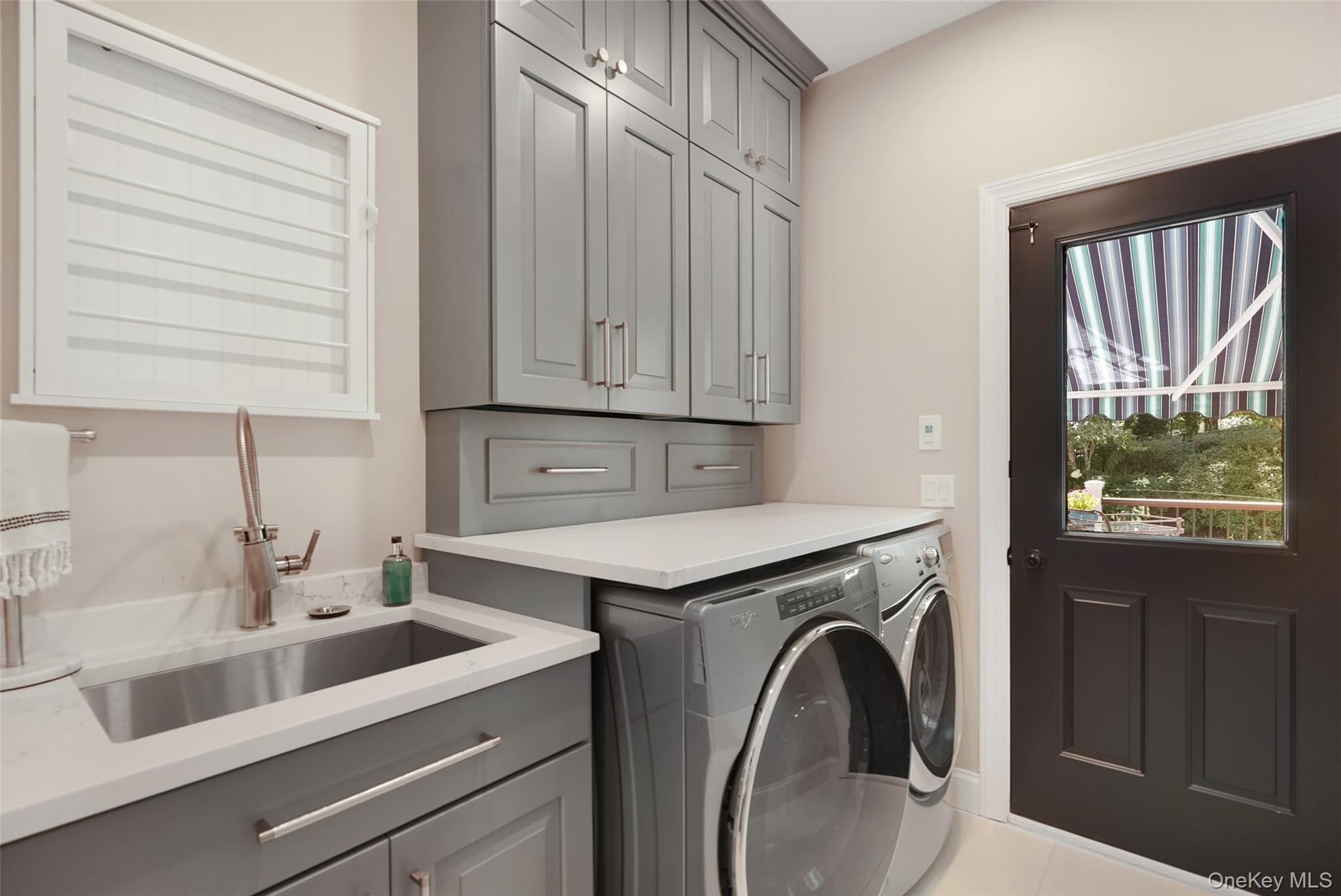 3 Ascot Circle