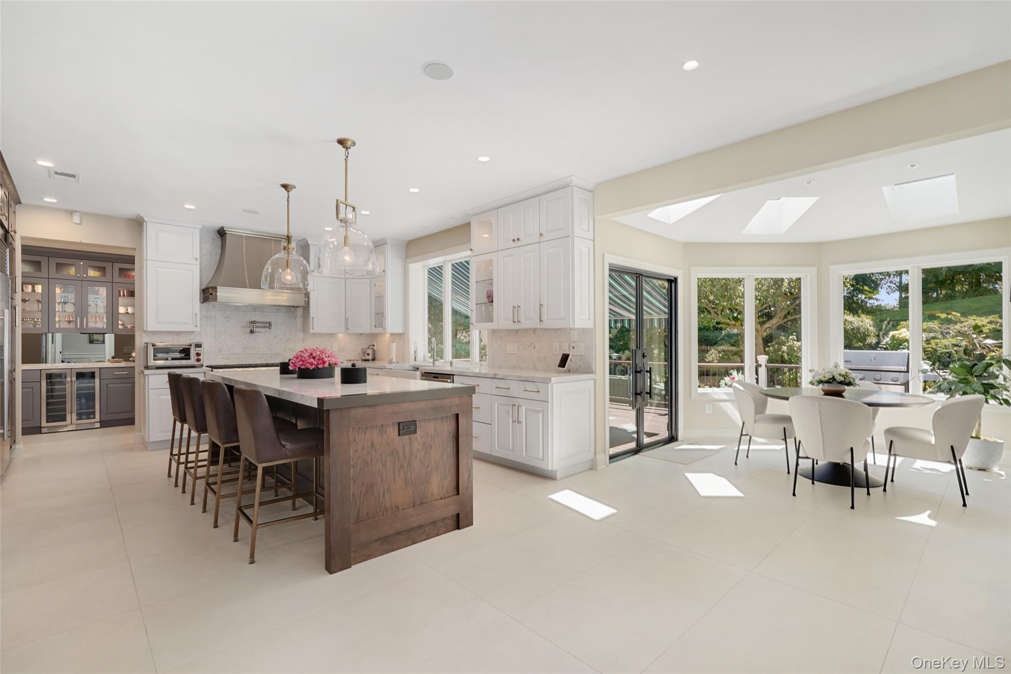 3 Ascot Circle