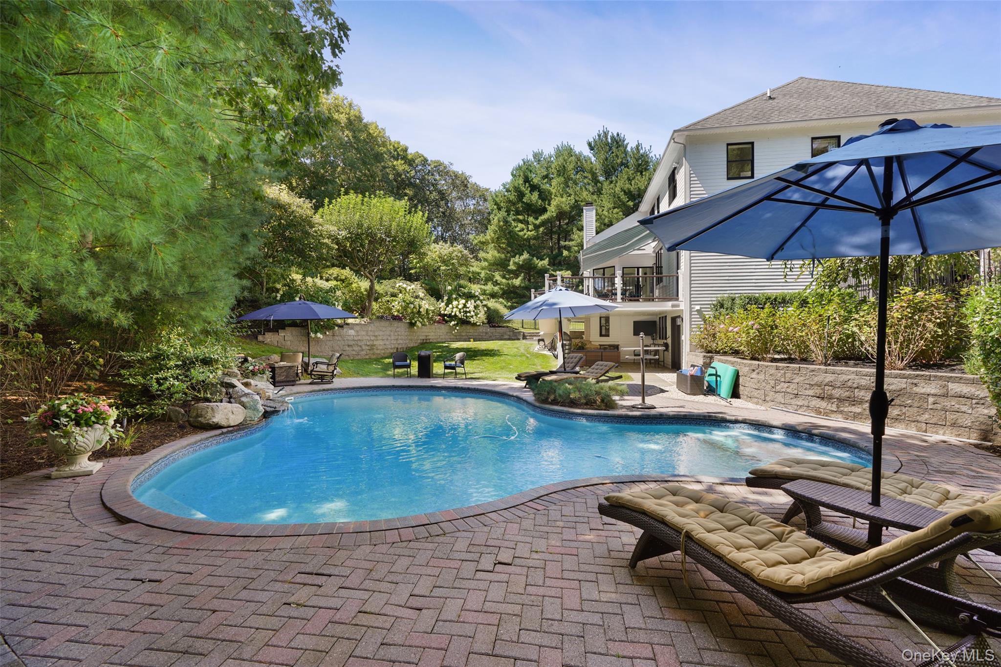 3 Ascot Circle
