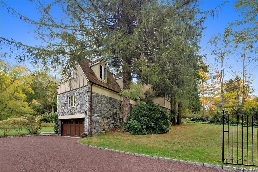 160 Long Ridge Road