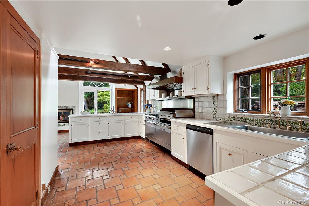 160 Long Ridge Road