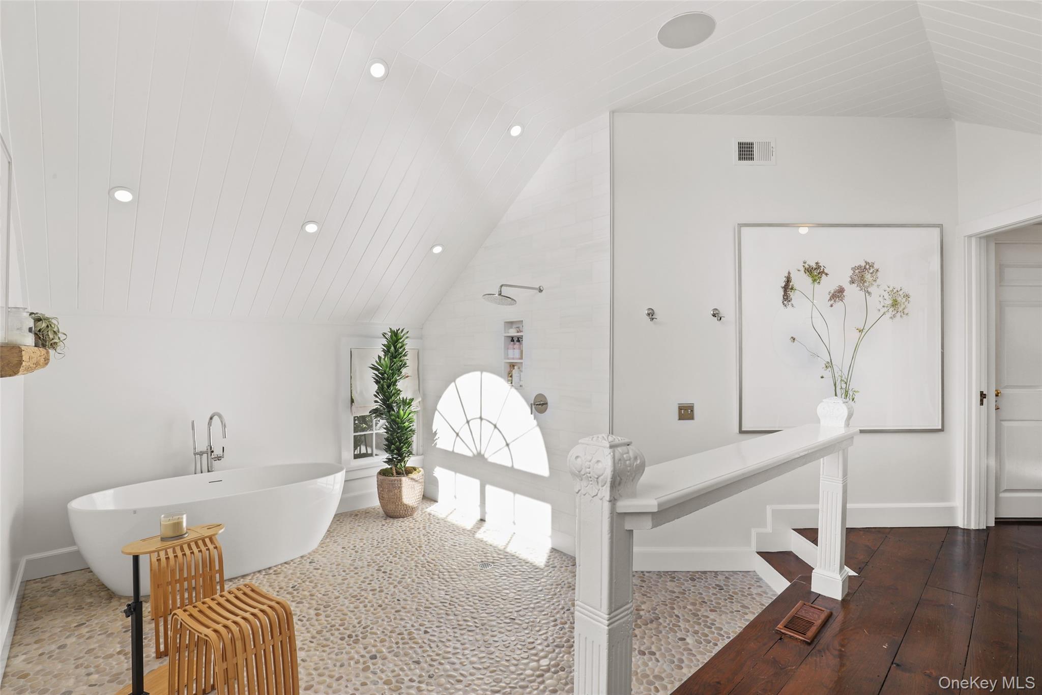 149 Narrows Road