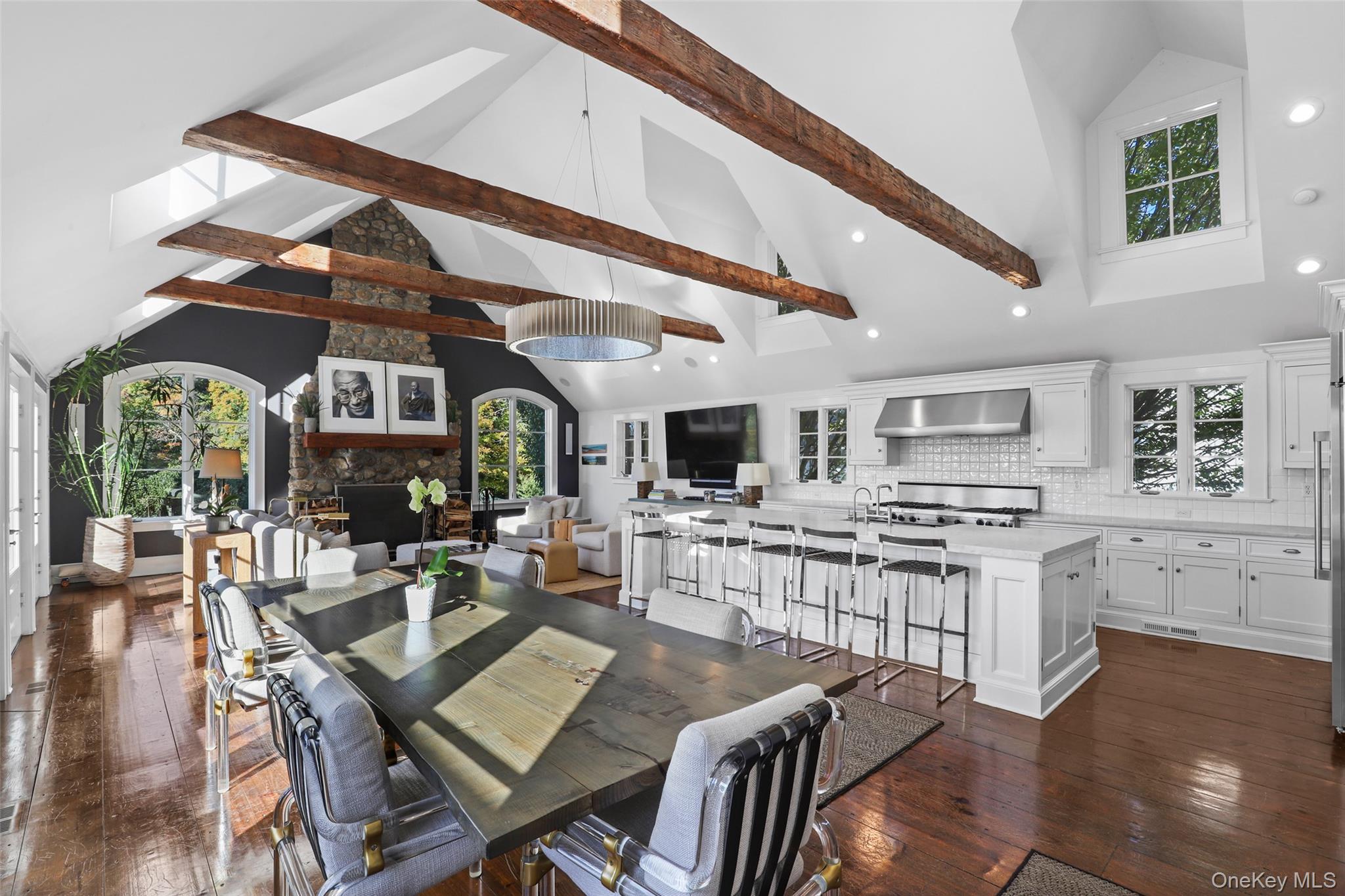 149 Narrows Road