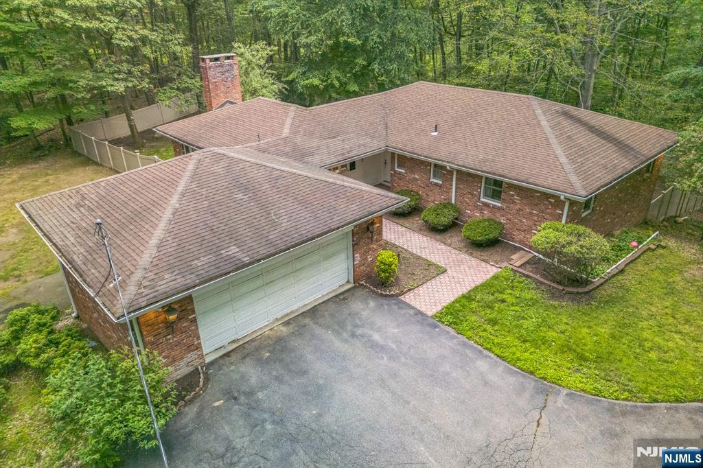 3 Christine Court