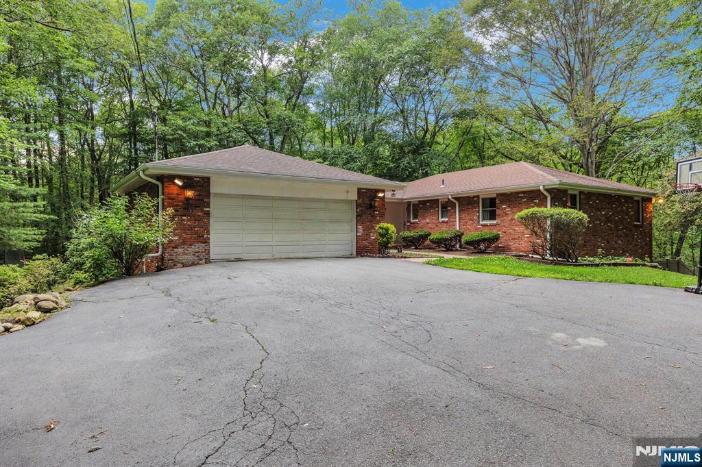 3 Christine Court