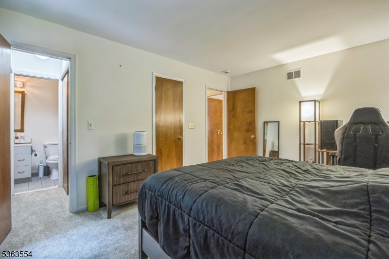 3 Christine Ct