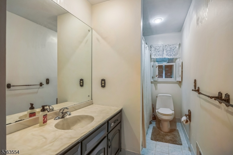 3 Christine Ct