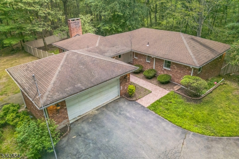 3 Christine Ct