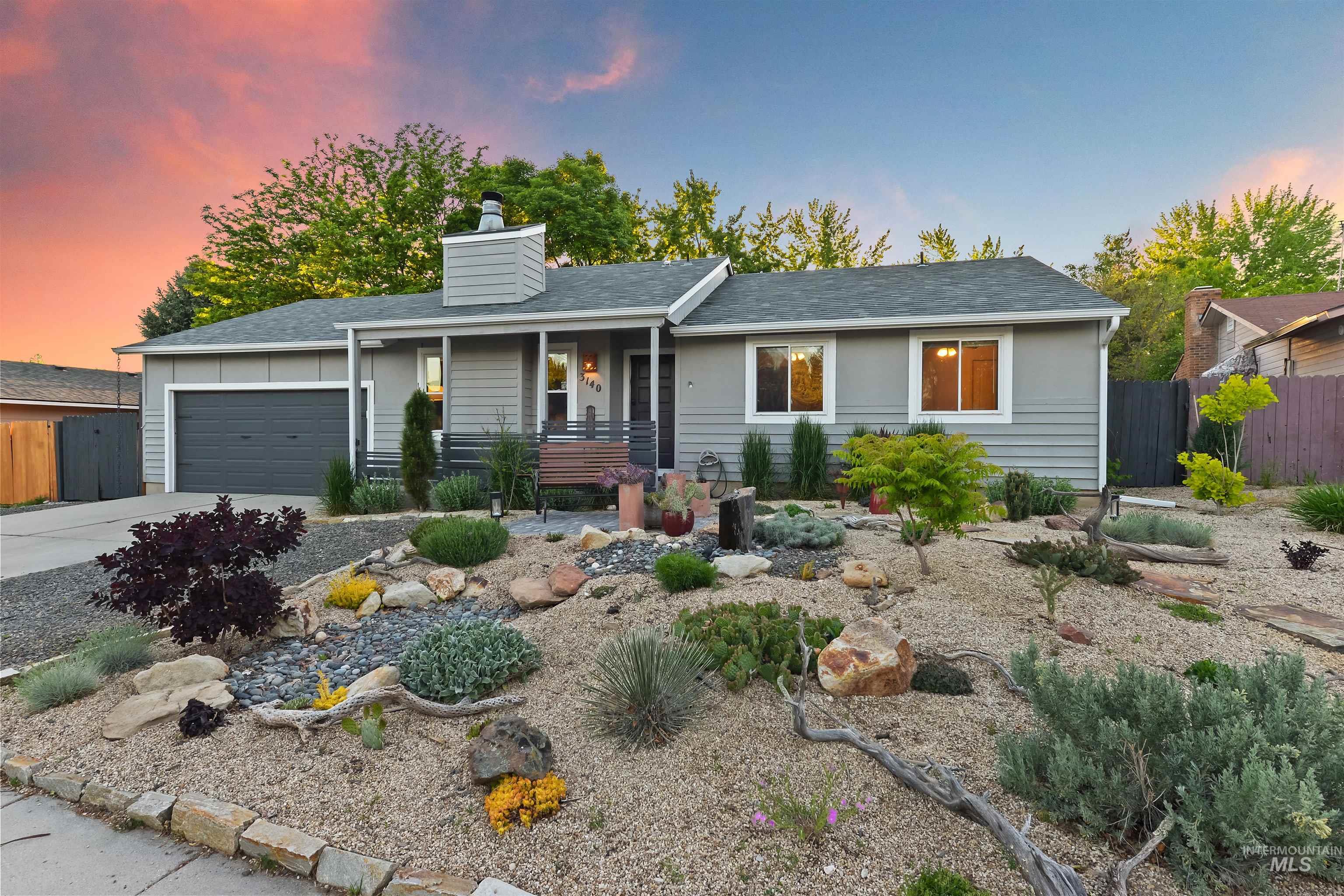 3140 N Whitman