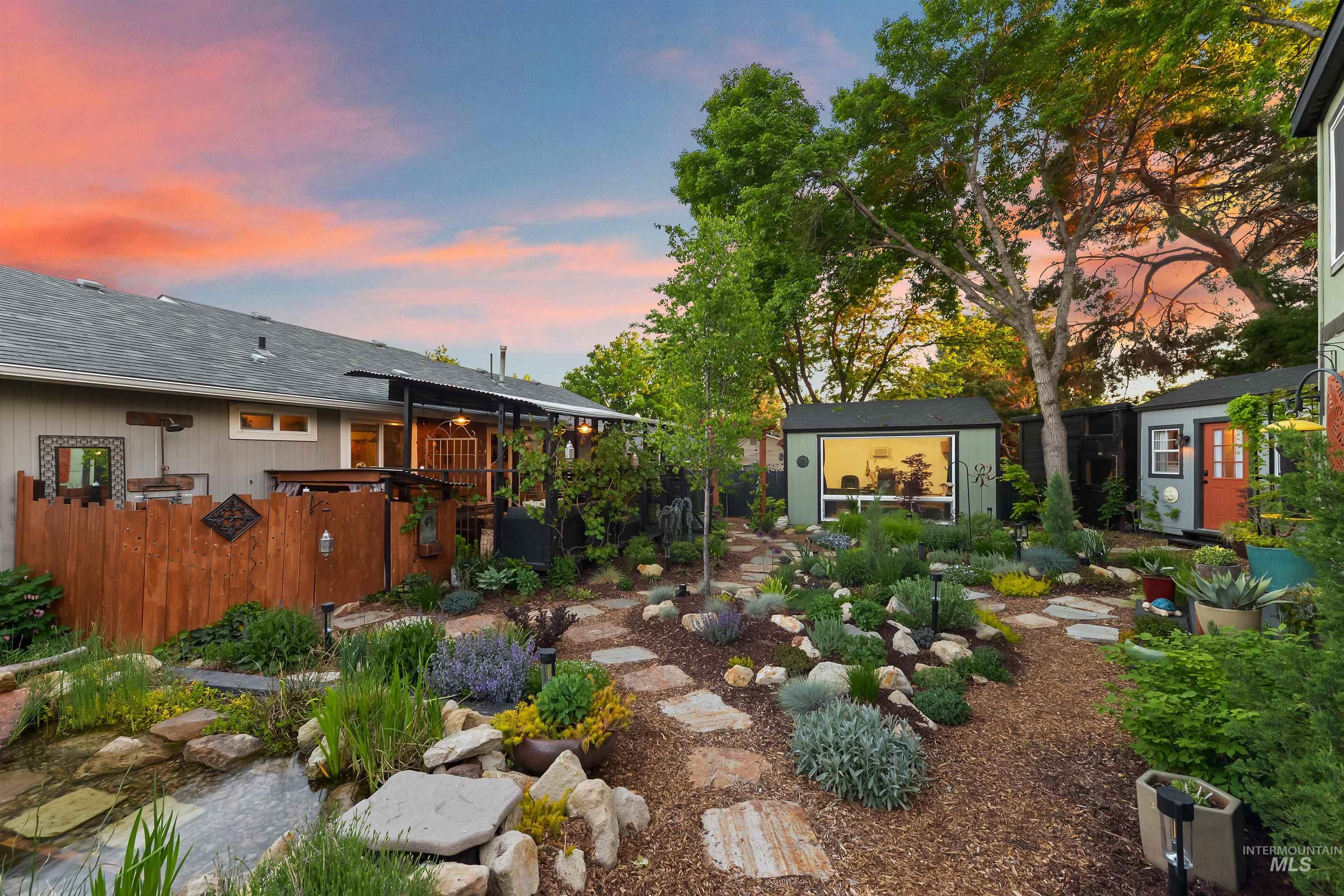3140 N Whitman