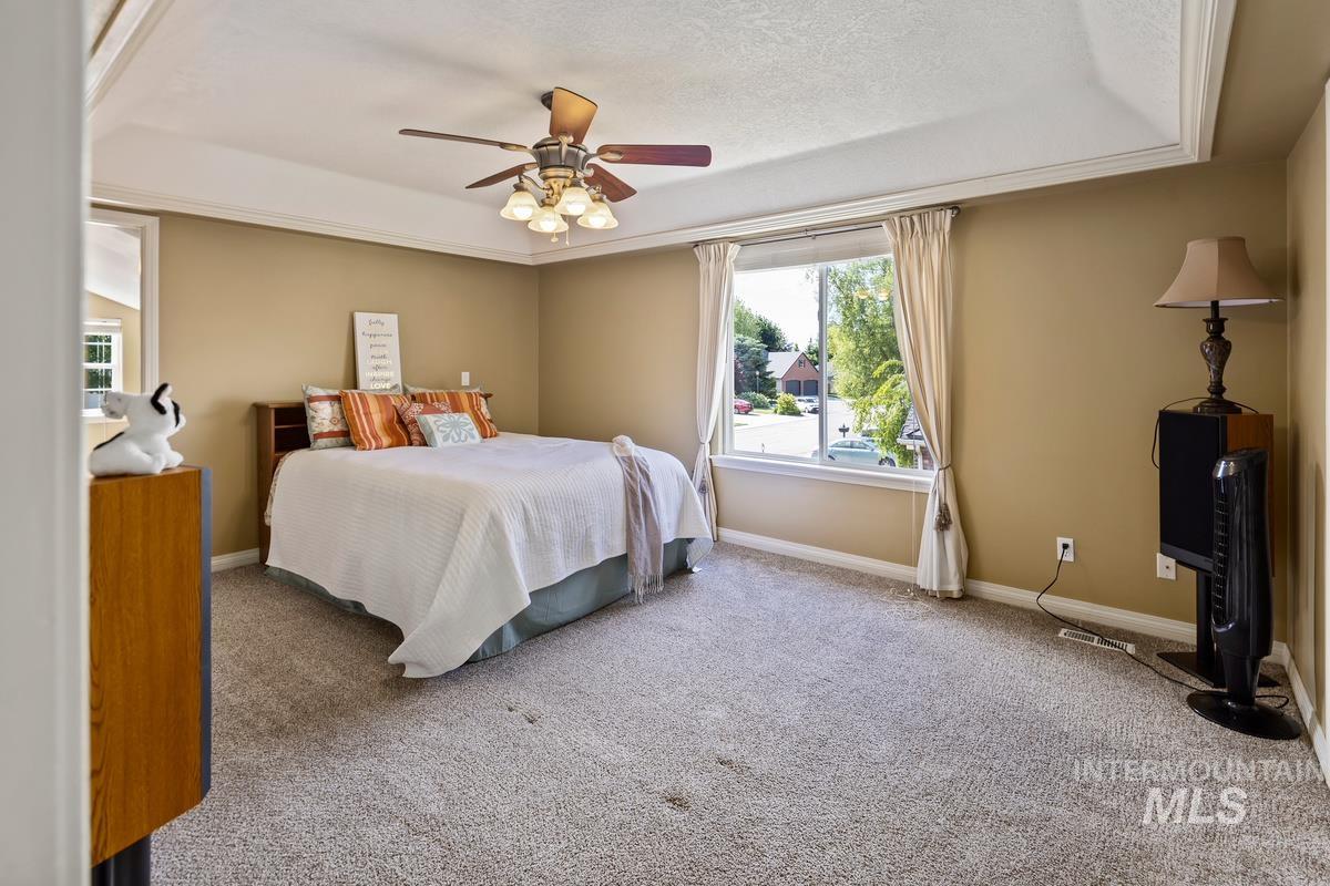 12888 W Goldenbrook Ct.