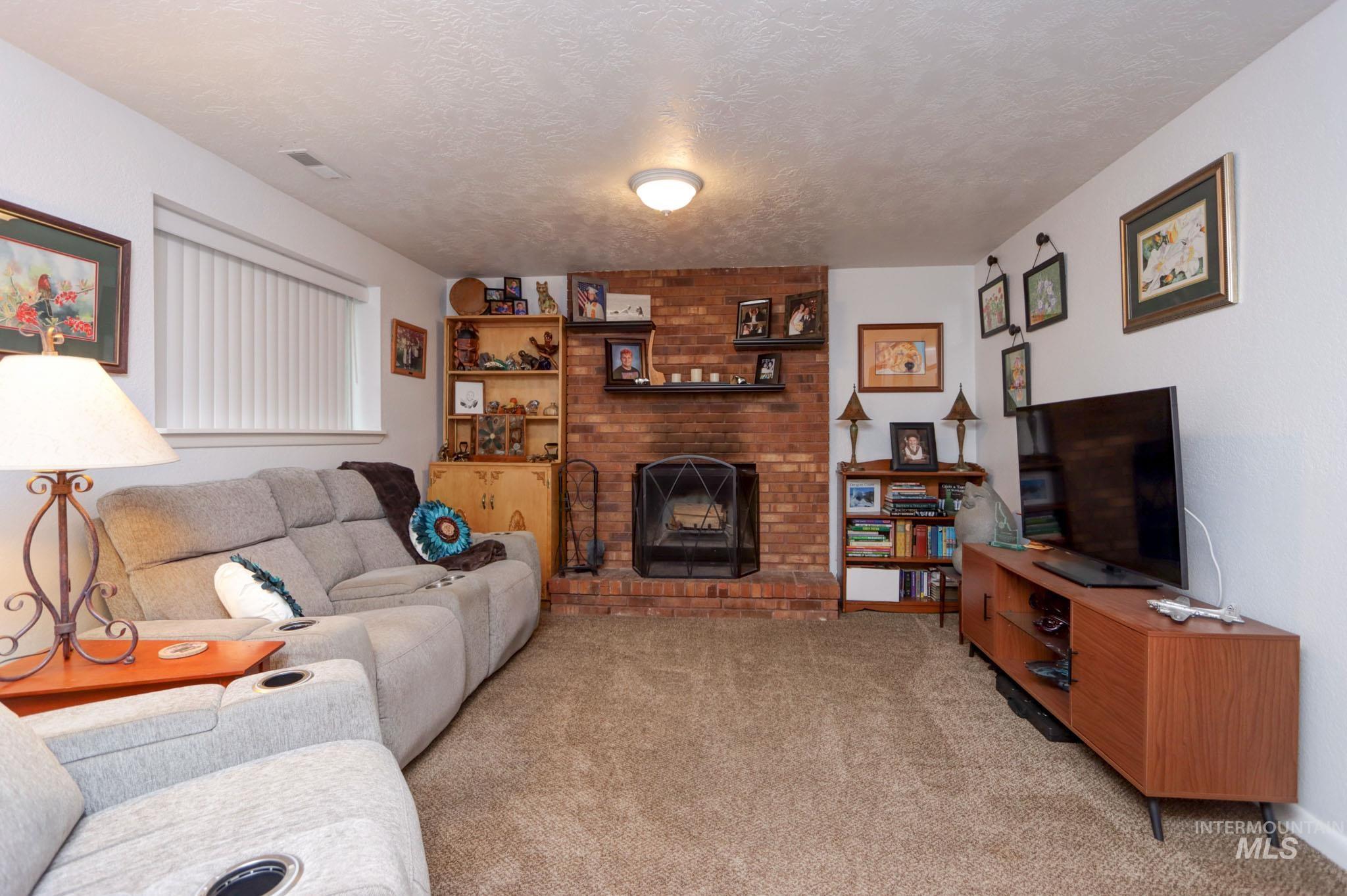 3973 S Pittsfield