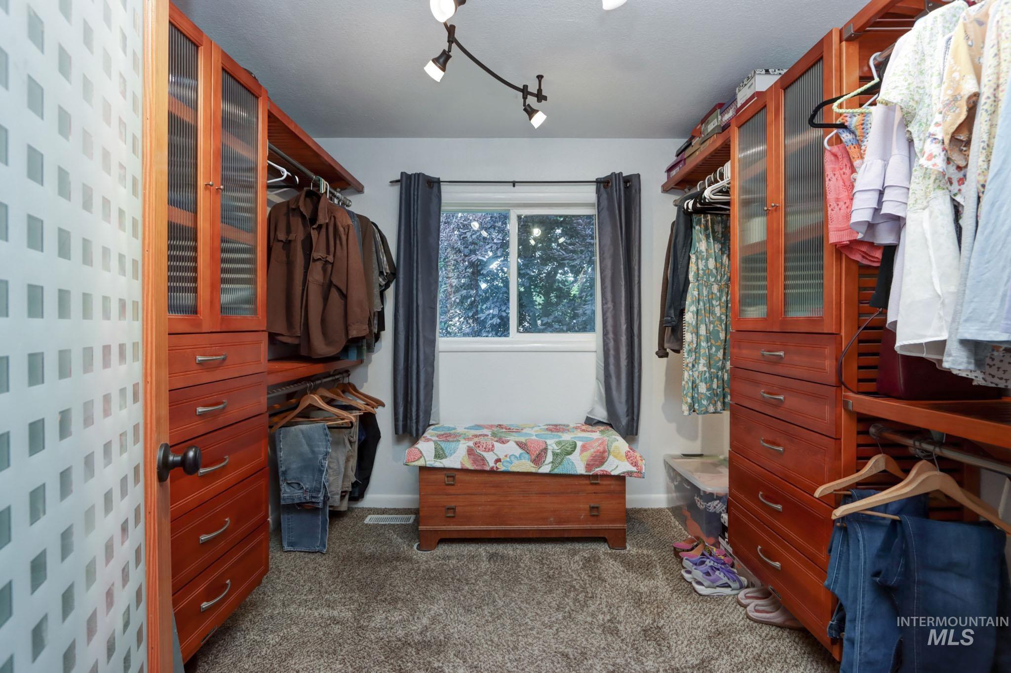 3973 S Pittsfield
