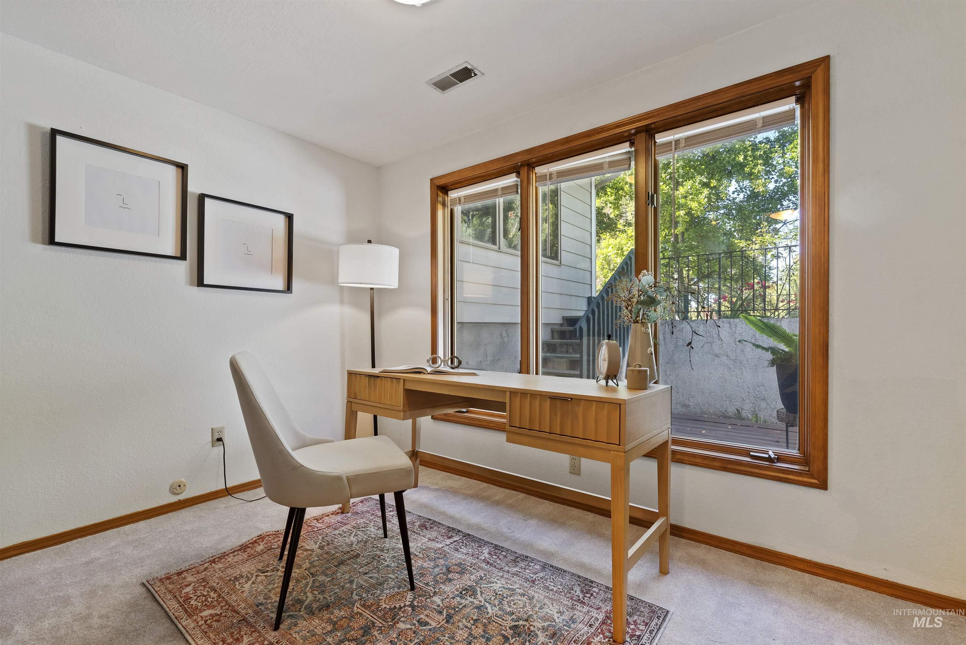 5813 W Gate House Court
