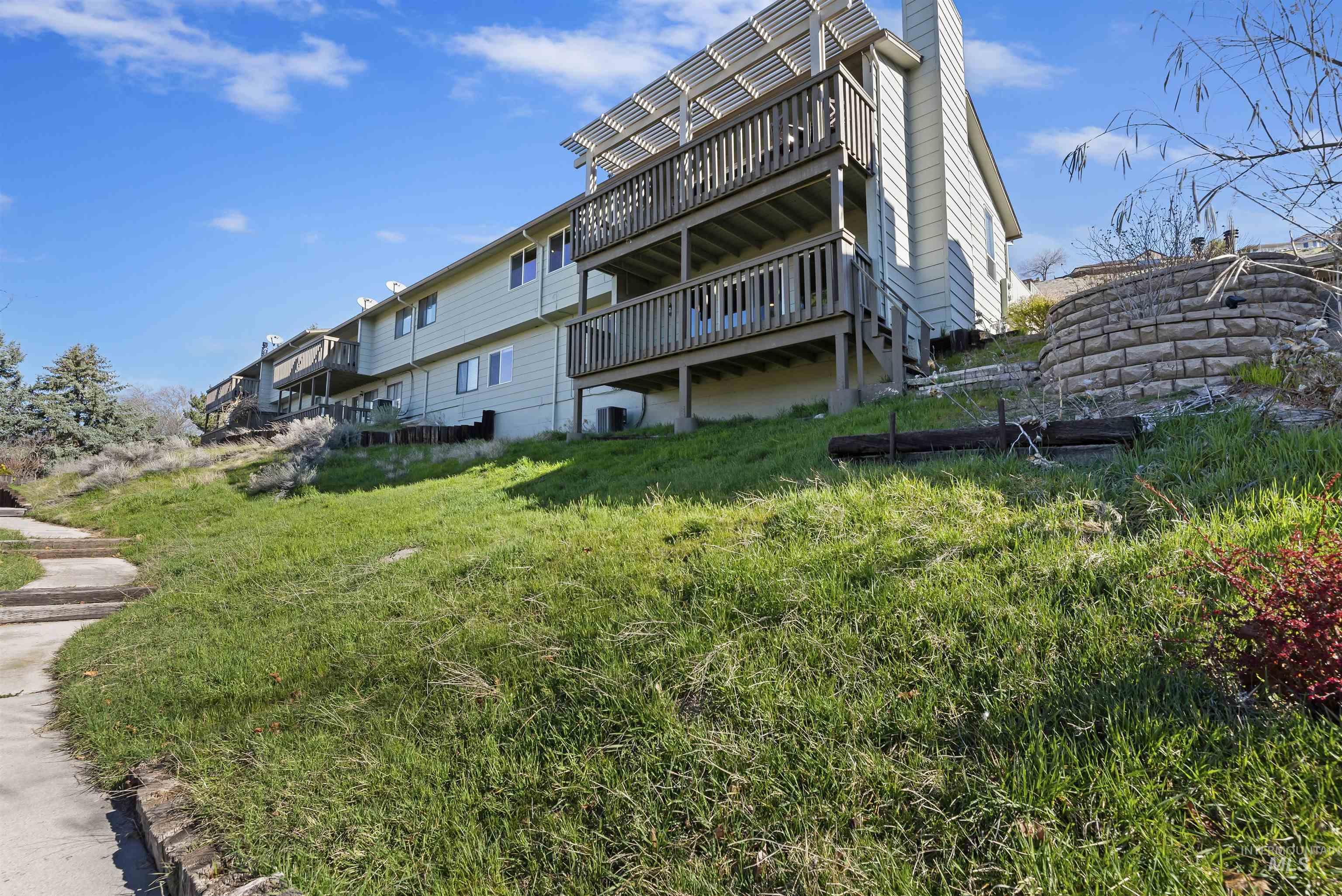 5019 N Bitterbrush