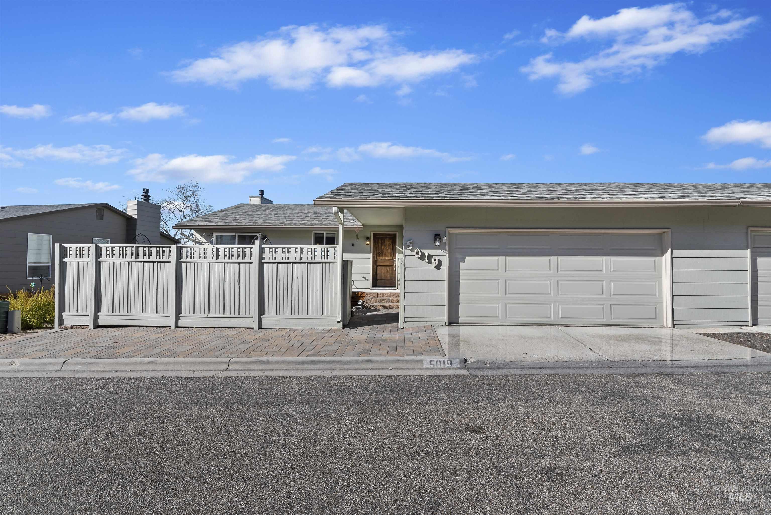 5019 N Bitterbrush
